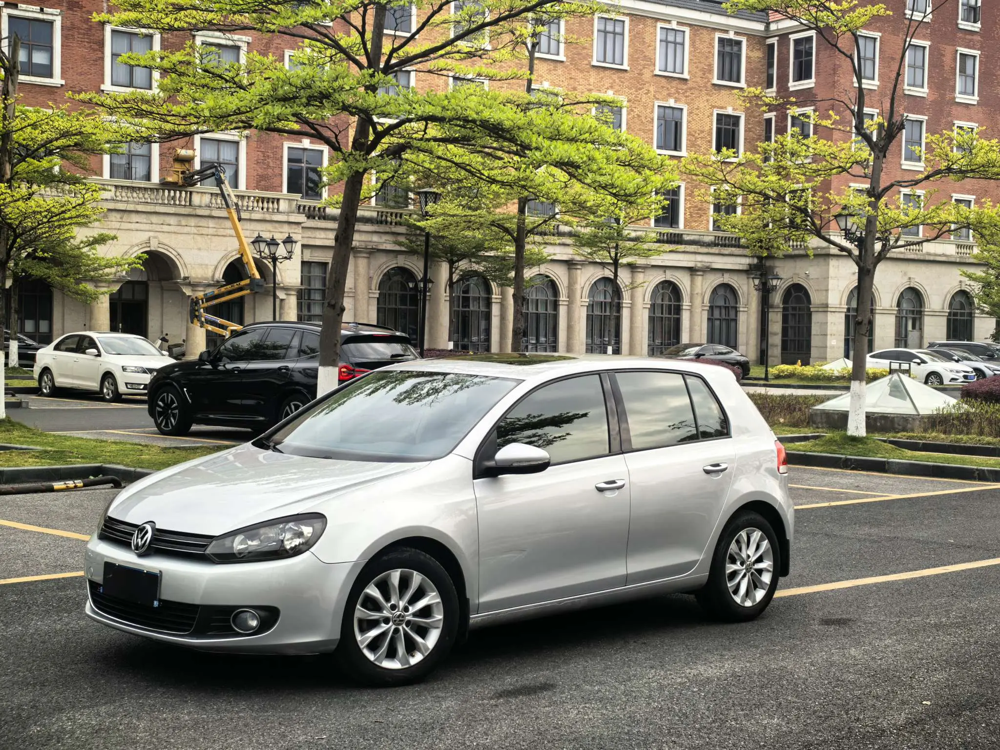 Volkswagen Golf  из Китая