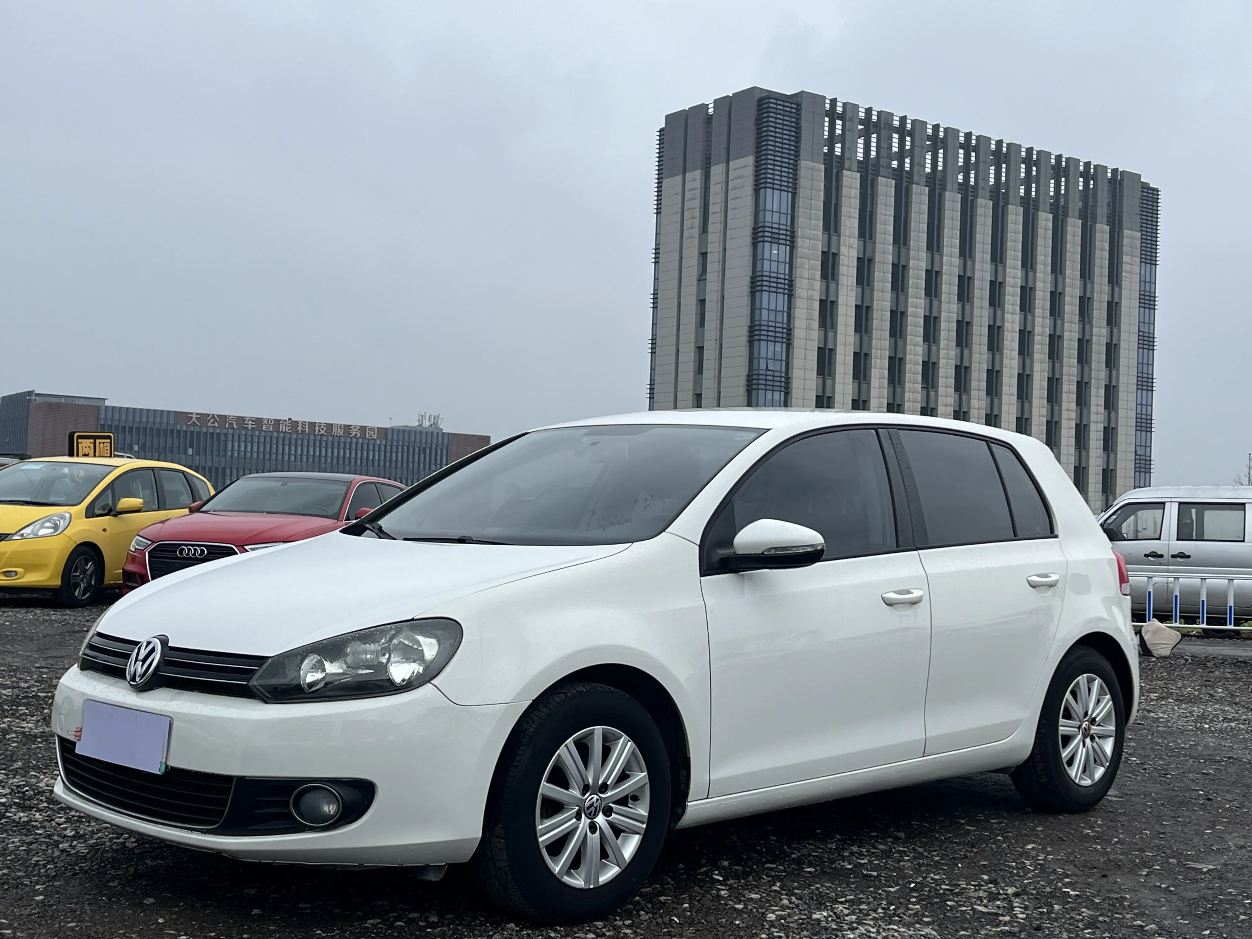 Volkswagen Golf  из Китая