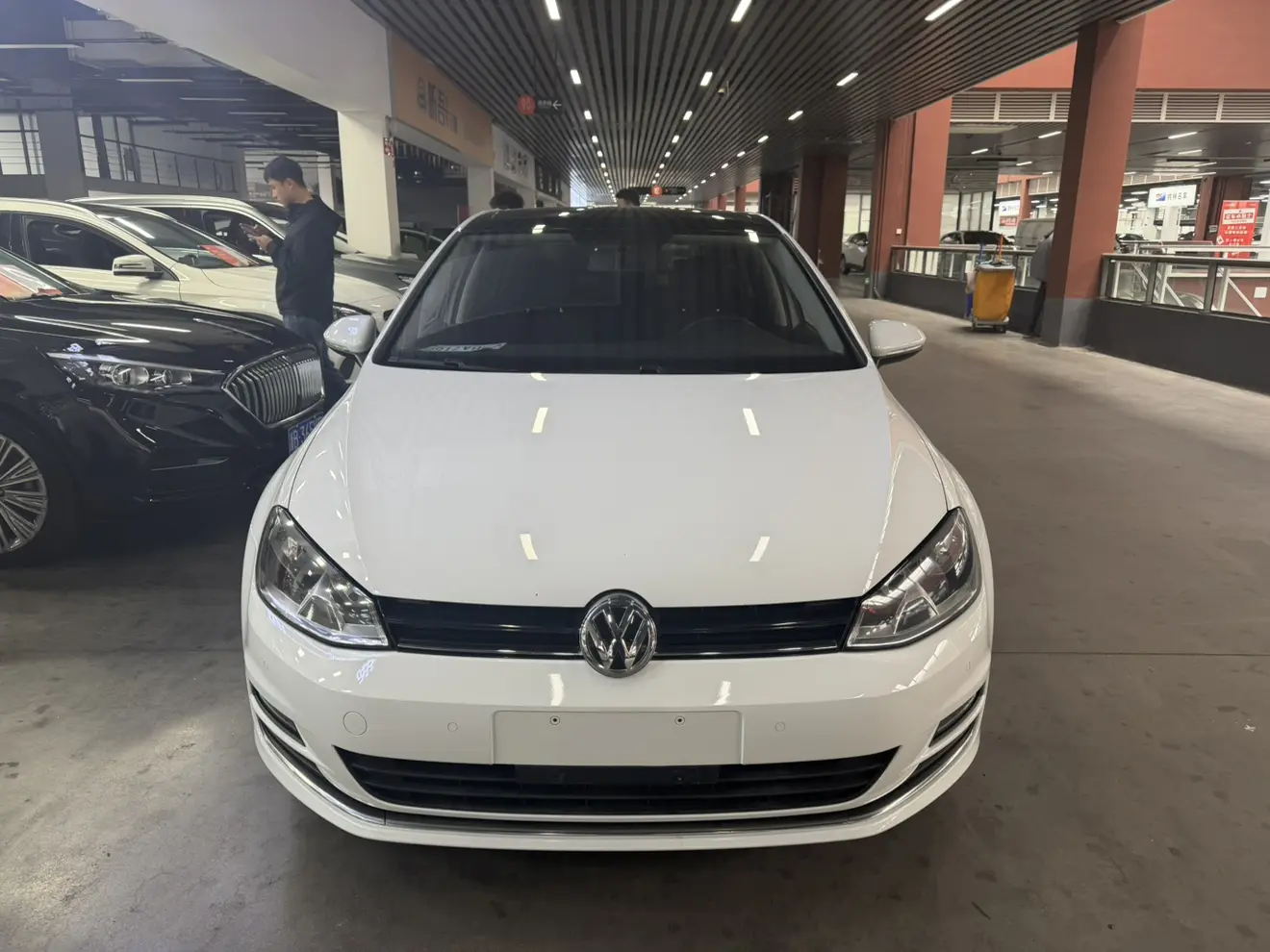 Volkswagen Golf  из Китая