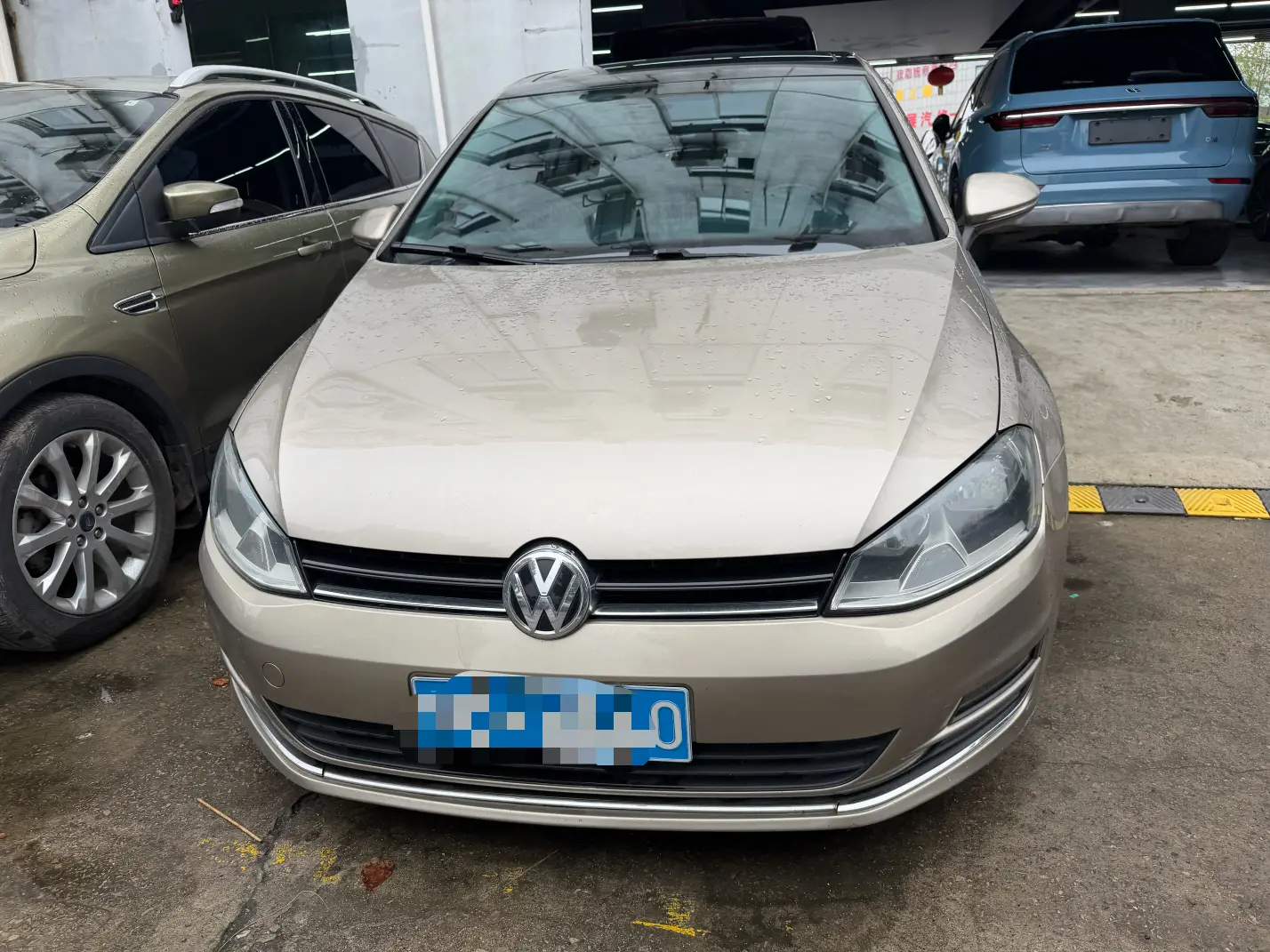 Volkswagen Golf  из Китая