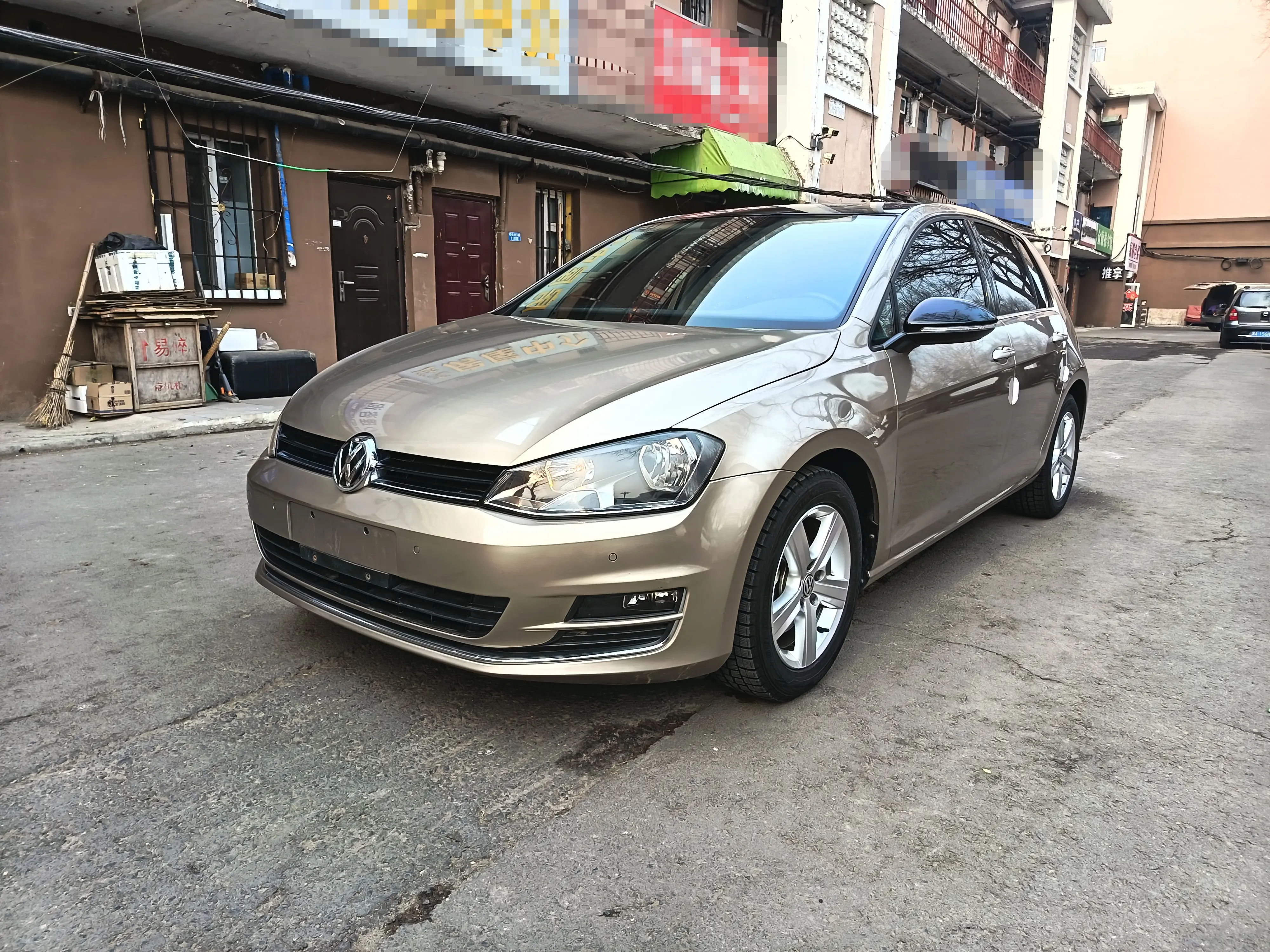 Volkswagen Golf  из Китая