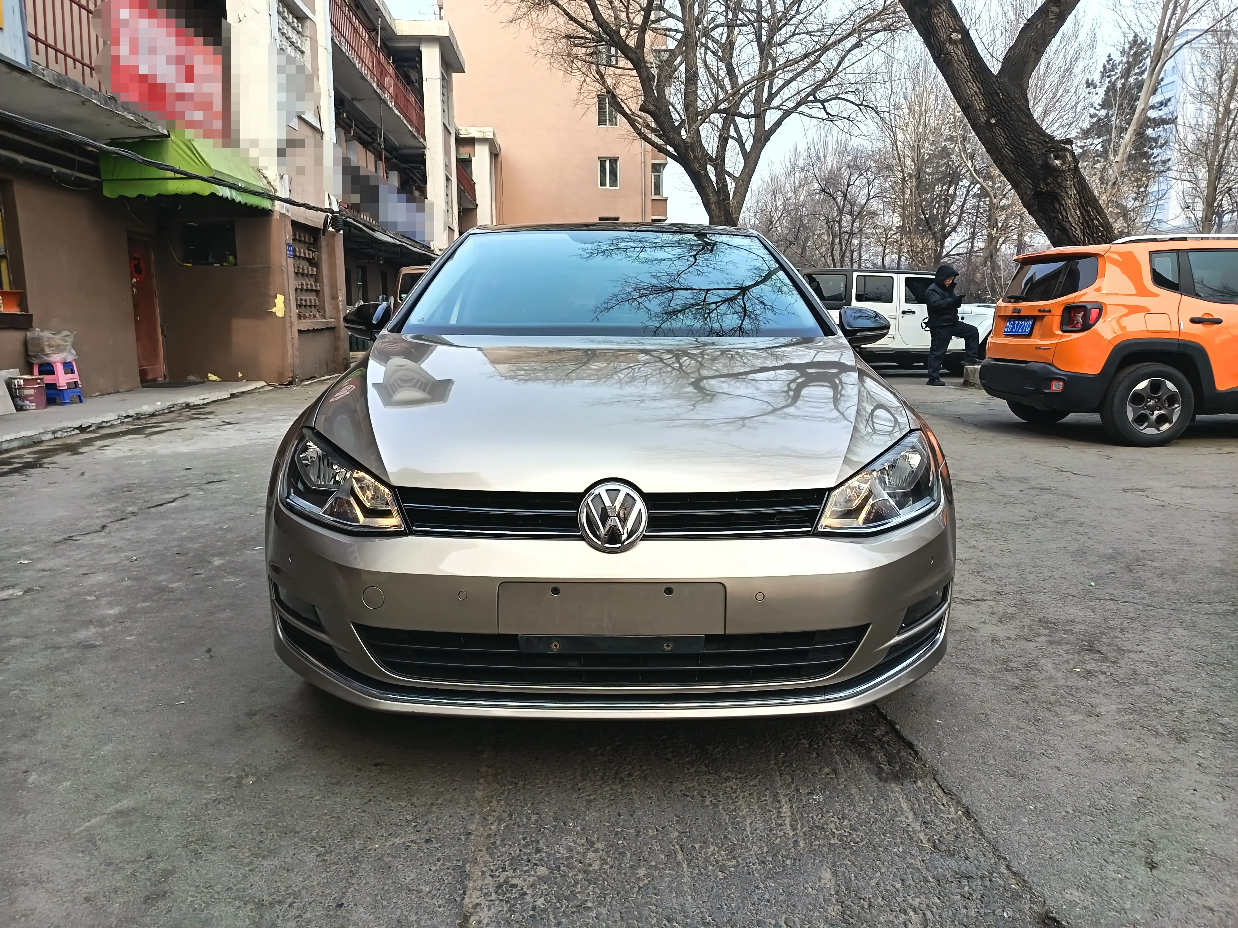 Volkswagen Golf  из Китая