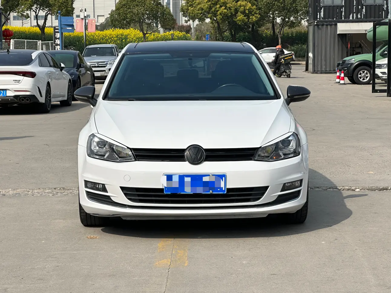 Volkswagen Golf  из Китая