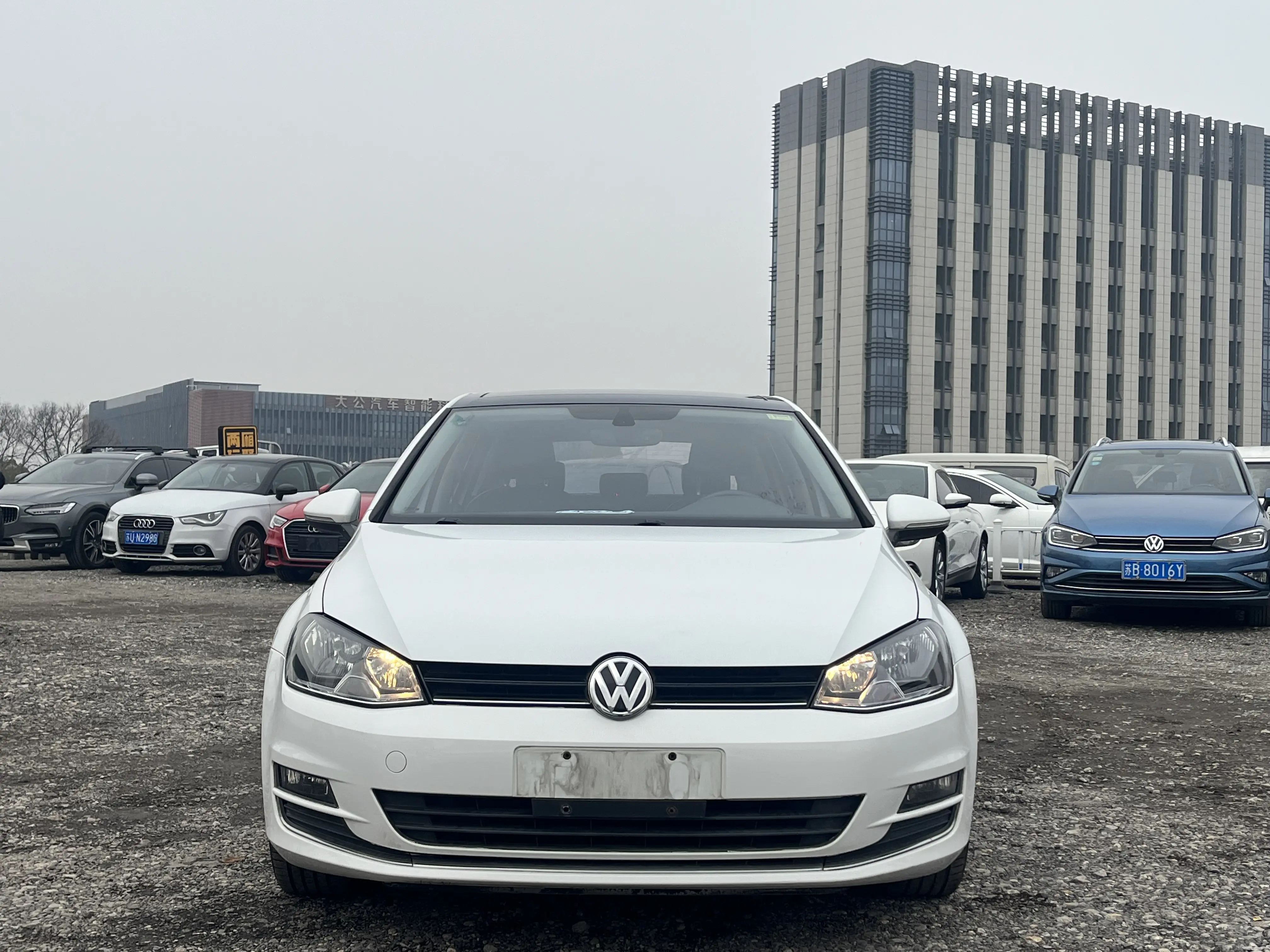 Volkswagen Golf  из Китая