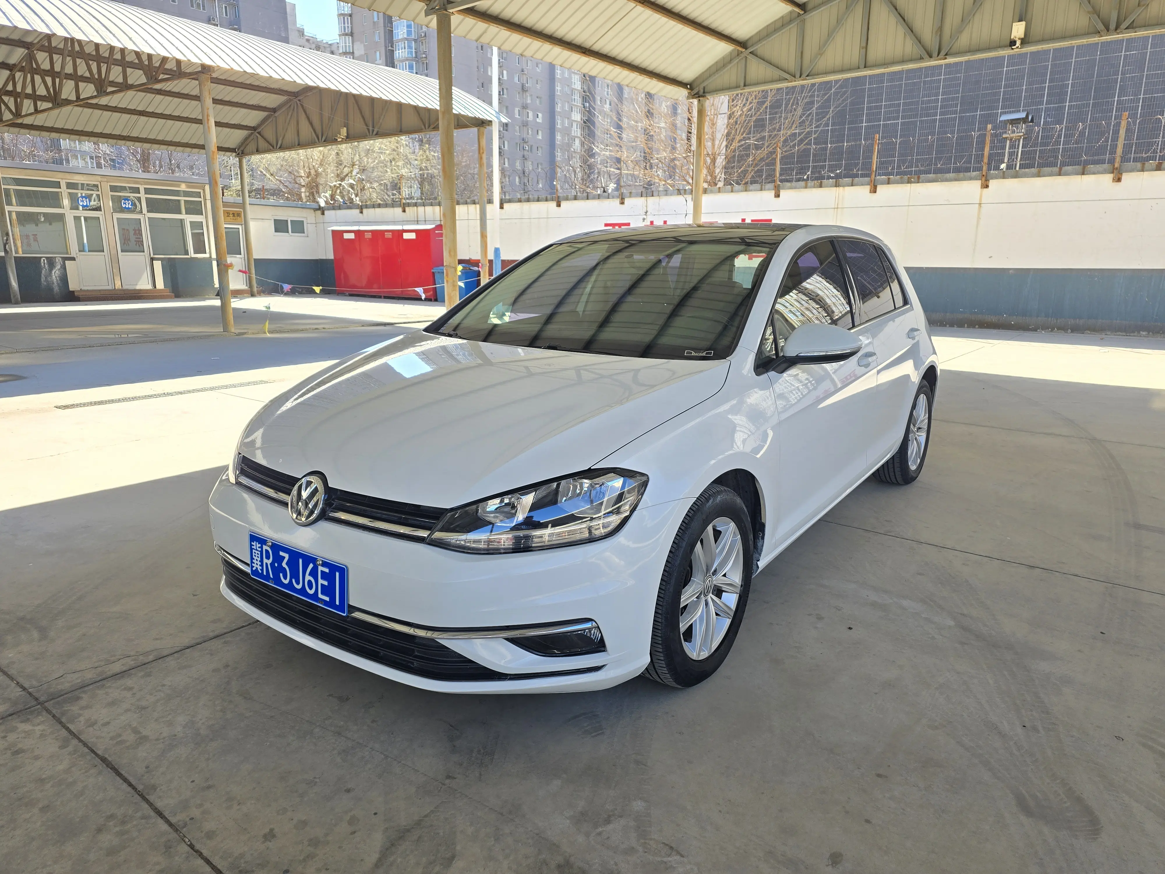 Volkswagen Golf  из Китая