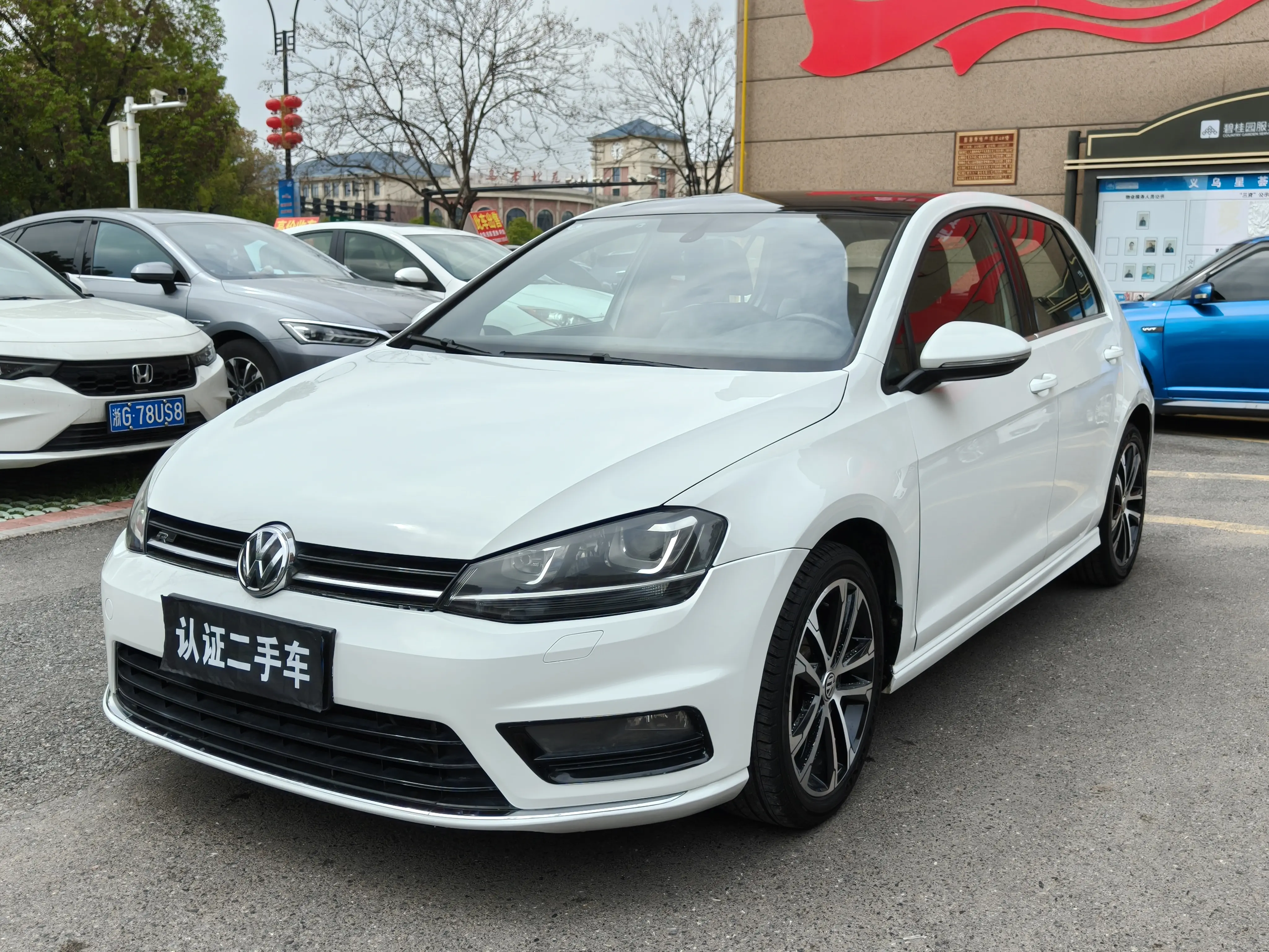 Volkswagen Golf  из Китая