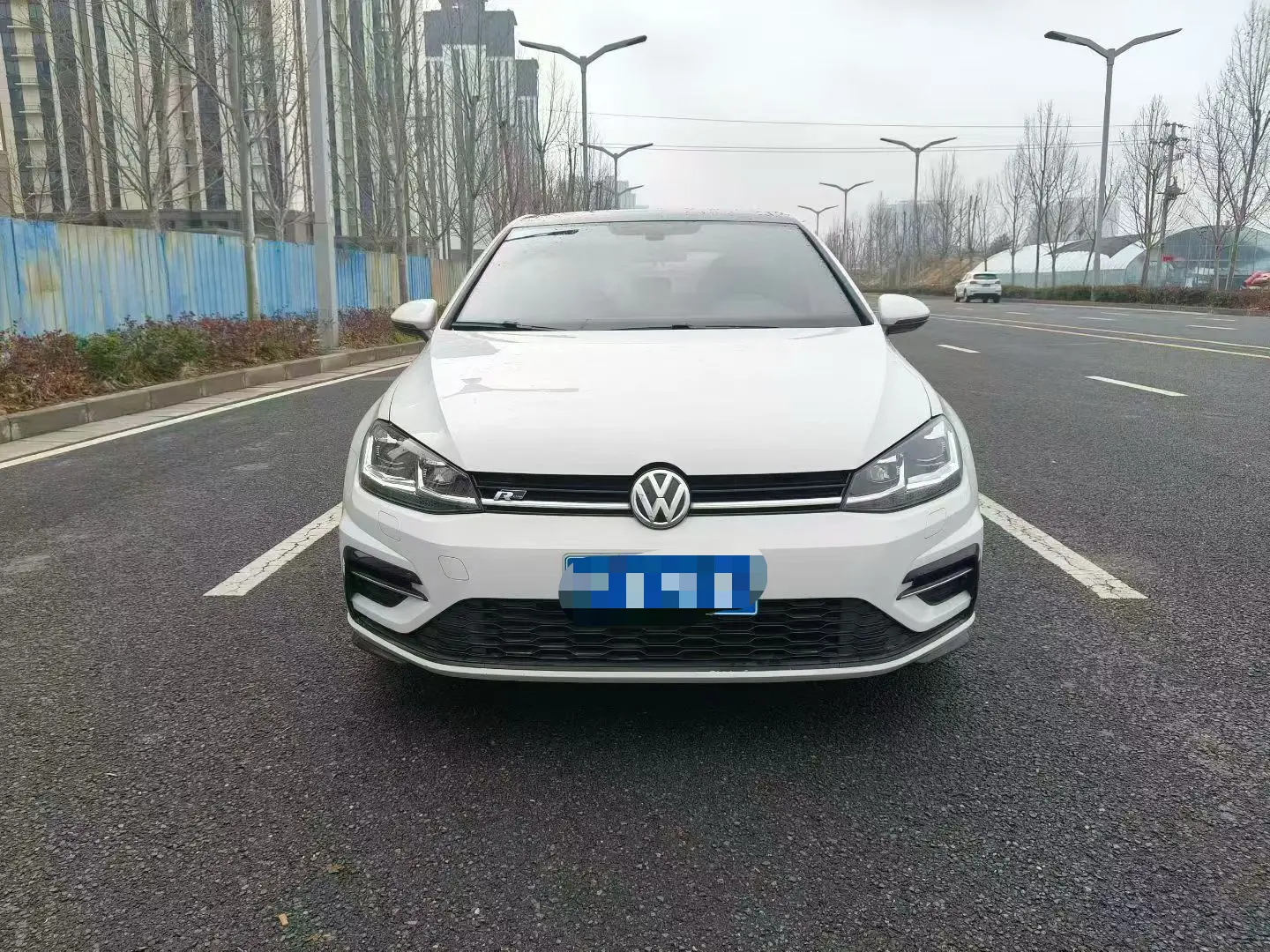 Volkswagen Golf  из Китая