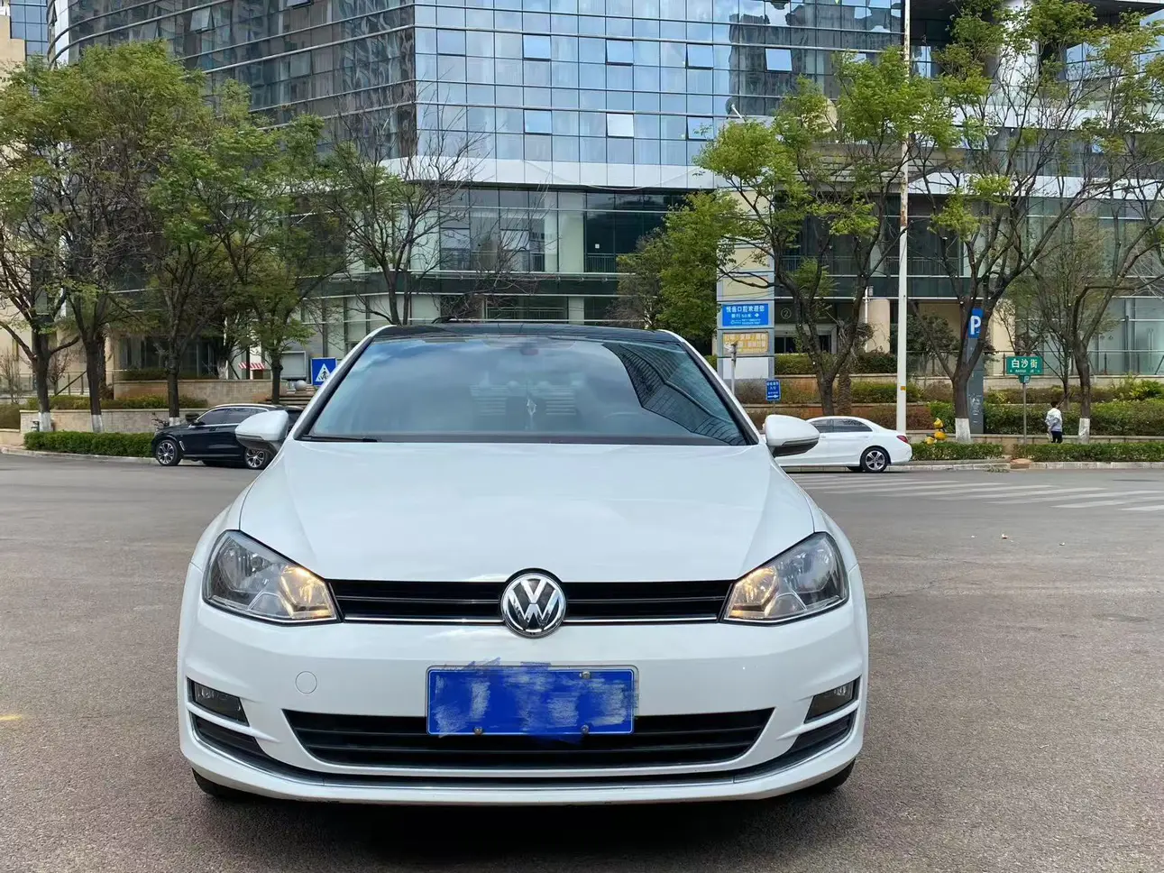 Volkswagen Golf  из Китая