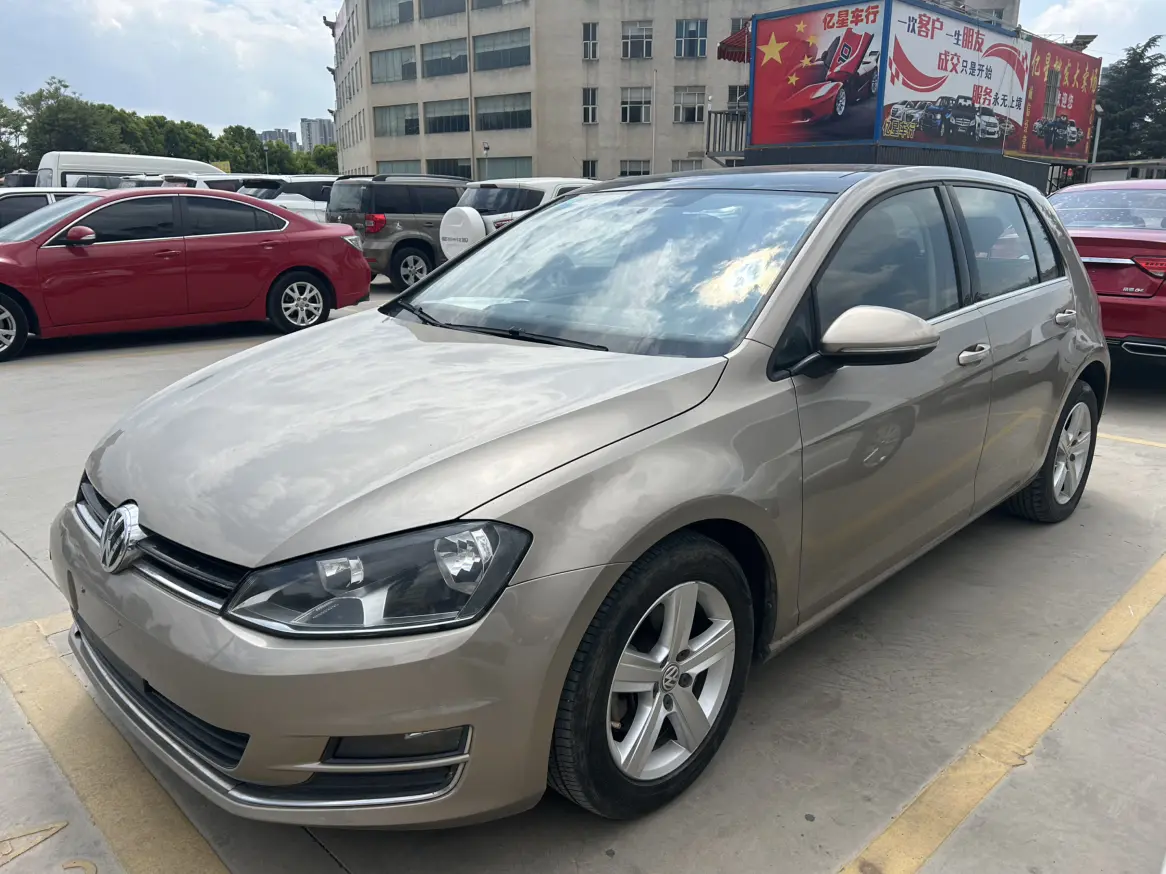 Volkswagen Golf  из Китая