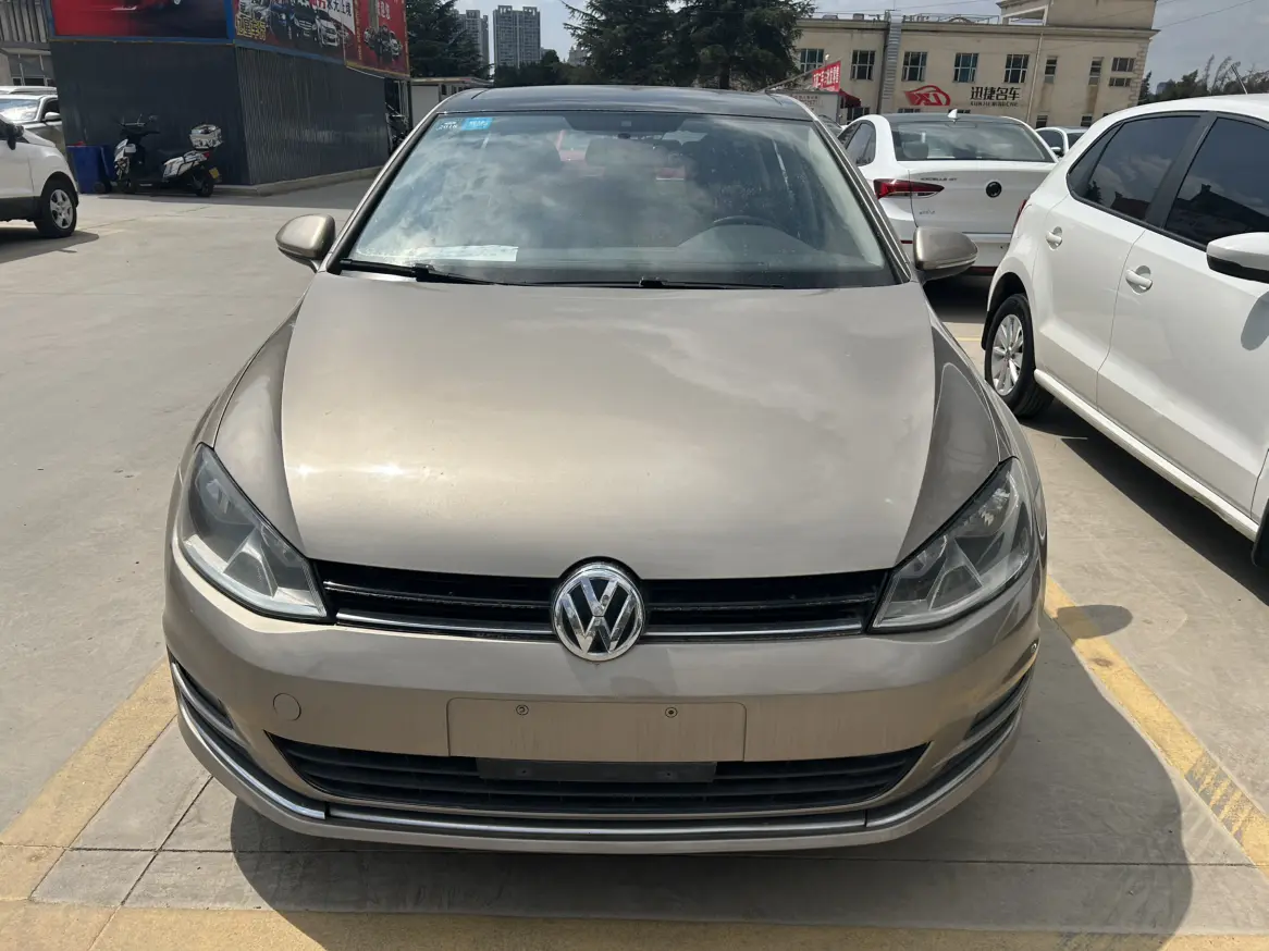 Volkswagen Golf  из Китая