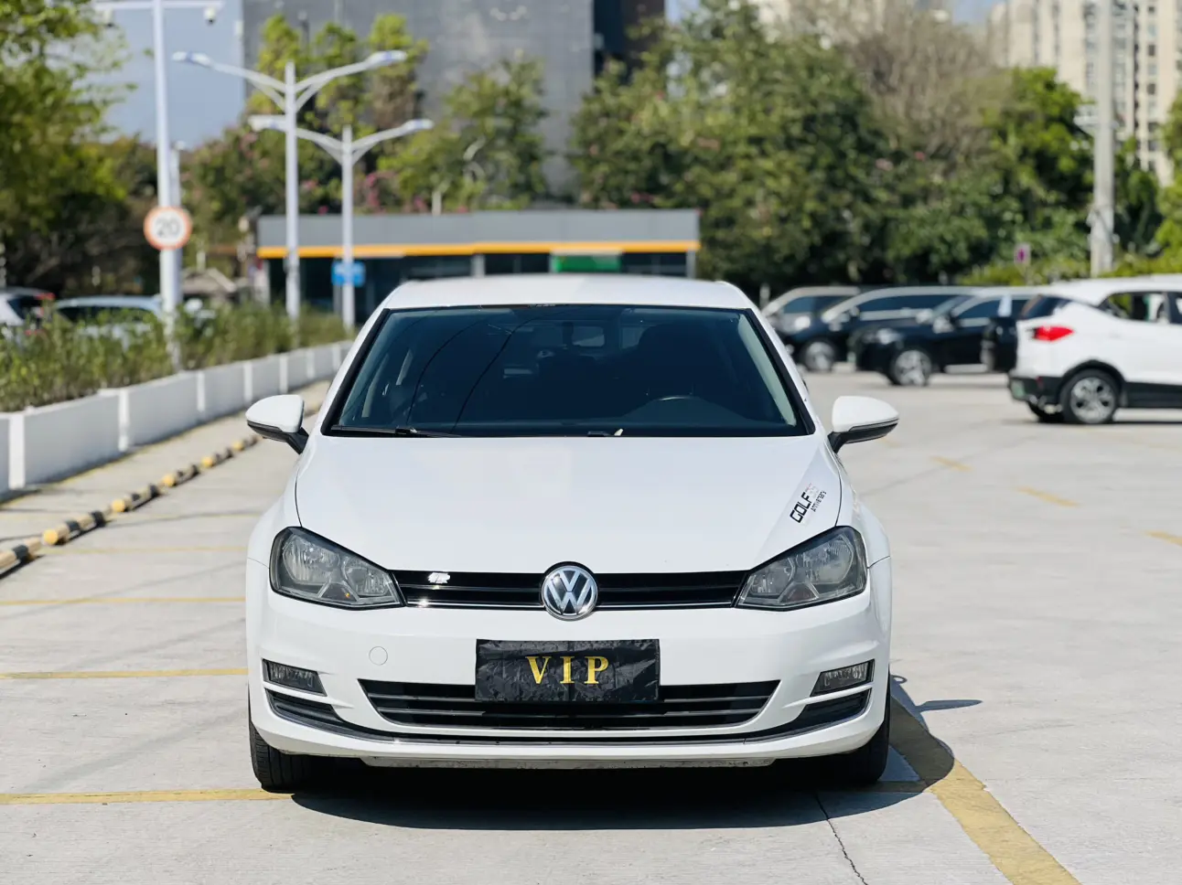 Volkswagen Golf  из Китая