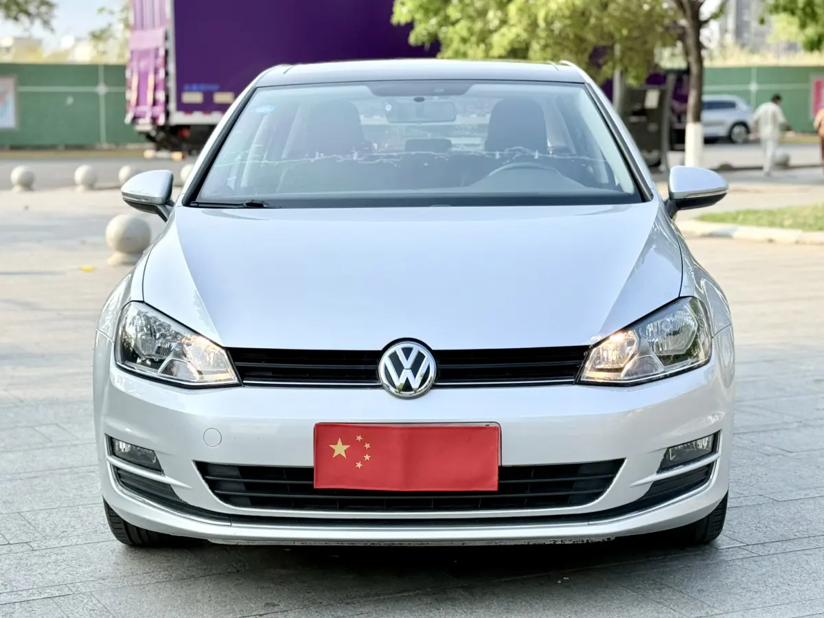 Volkswagen Golf  из Китая