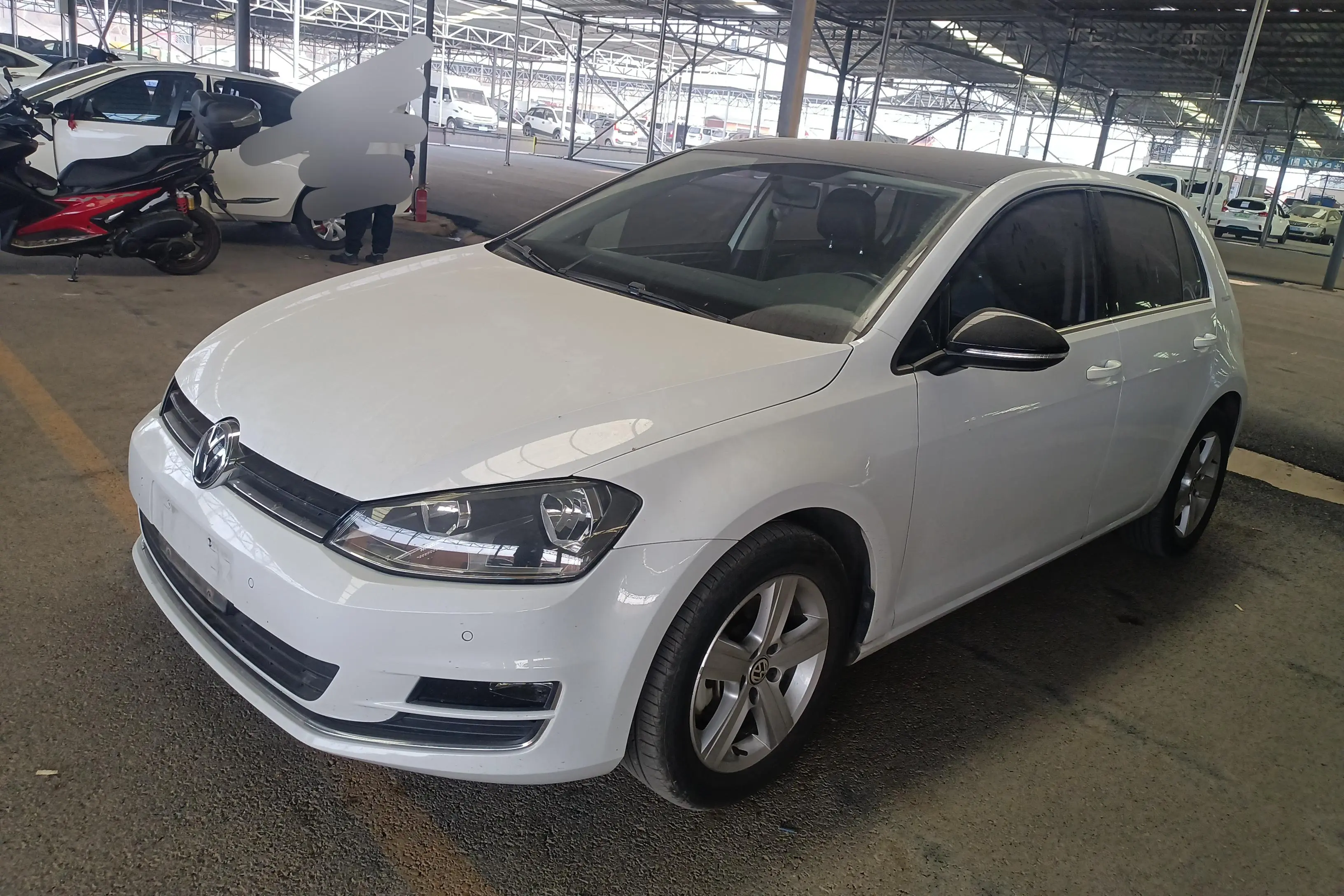 Volkswagen Golf  из Китая