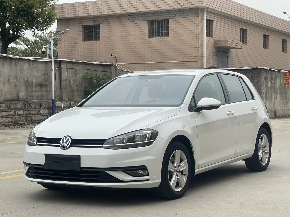 Volkswagen Golf  из Китая