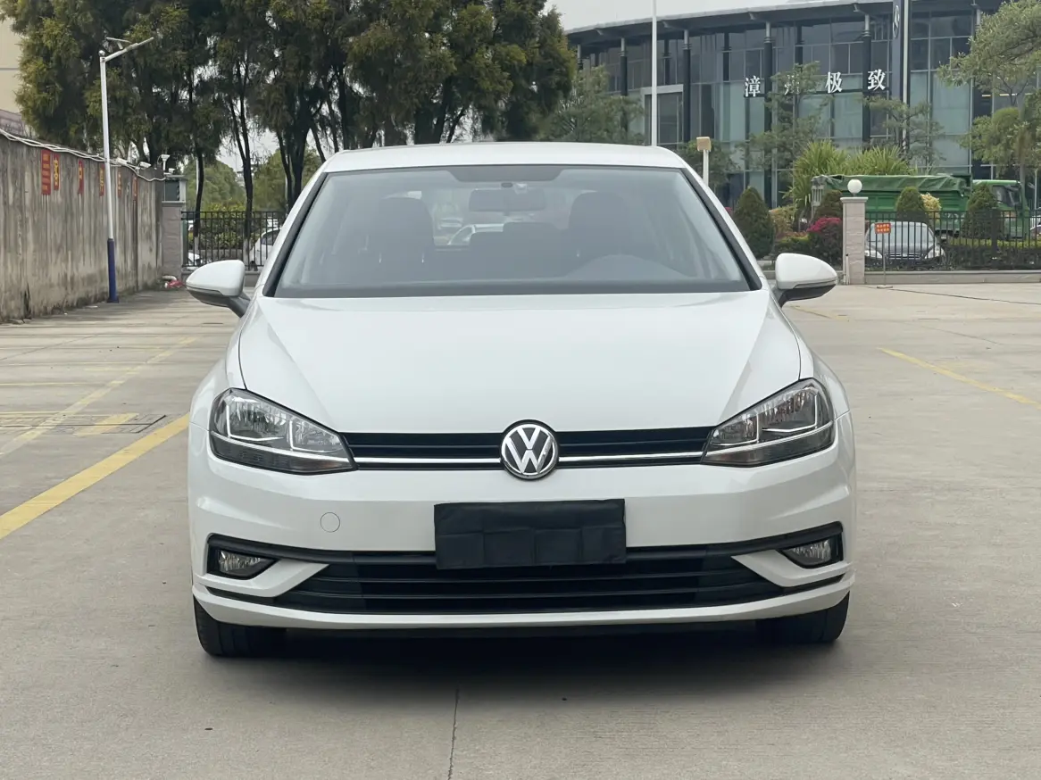 Volkswagen Golf  из Китая