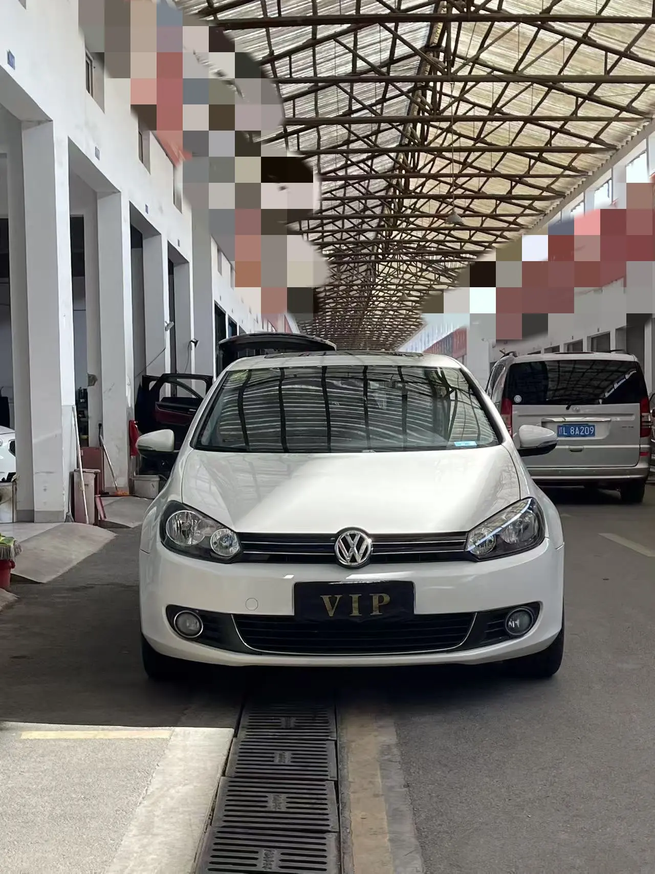 Volkswagen Golf  из Китая