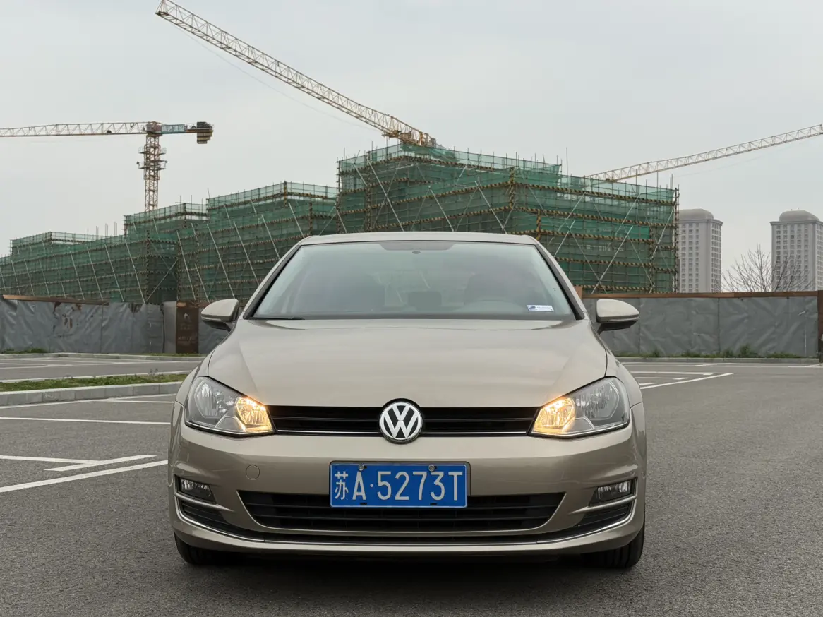 Volkswagen Golf  из Китая