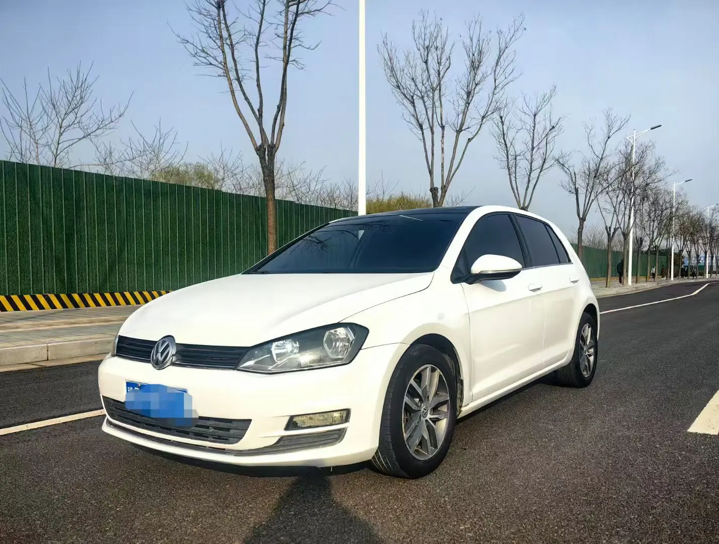 Volkswagen Golf  из Китая
