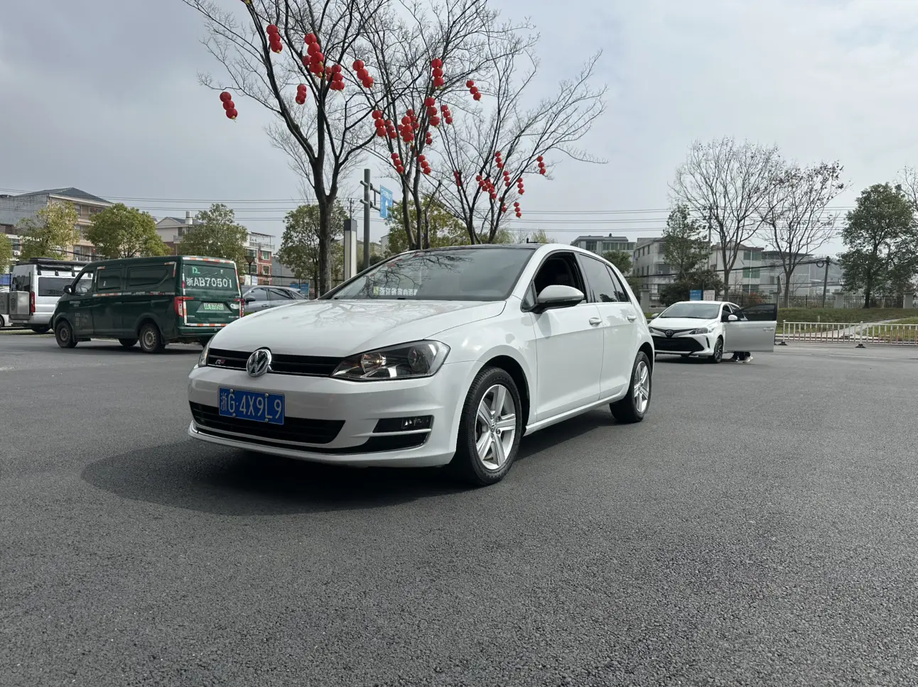 Volkswagen Golf  из Китая