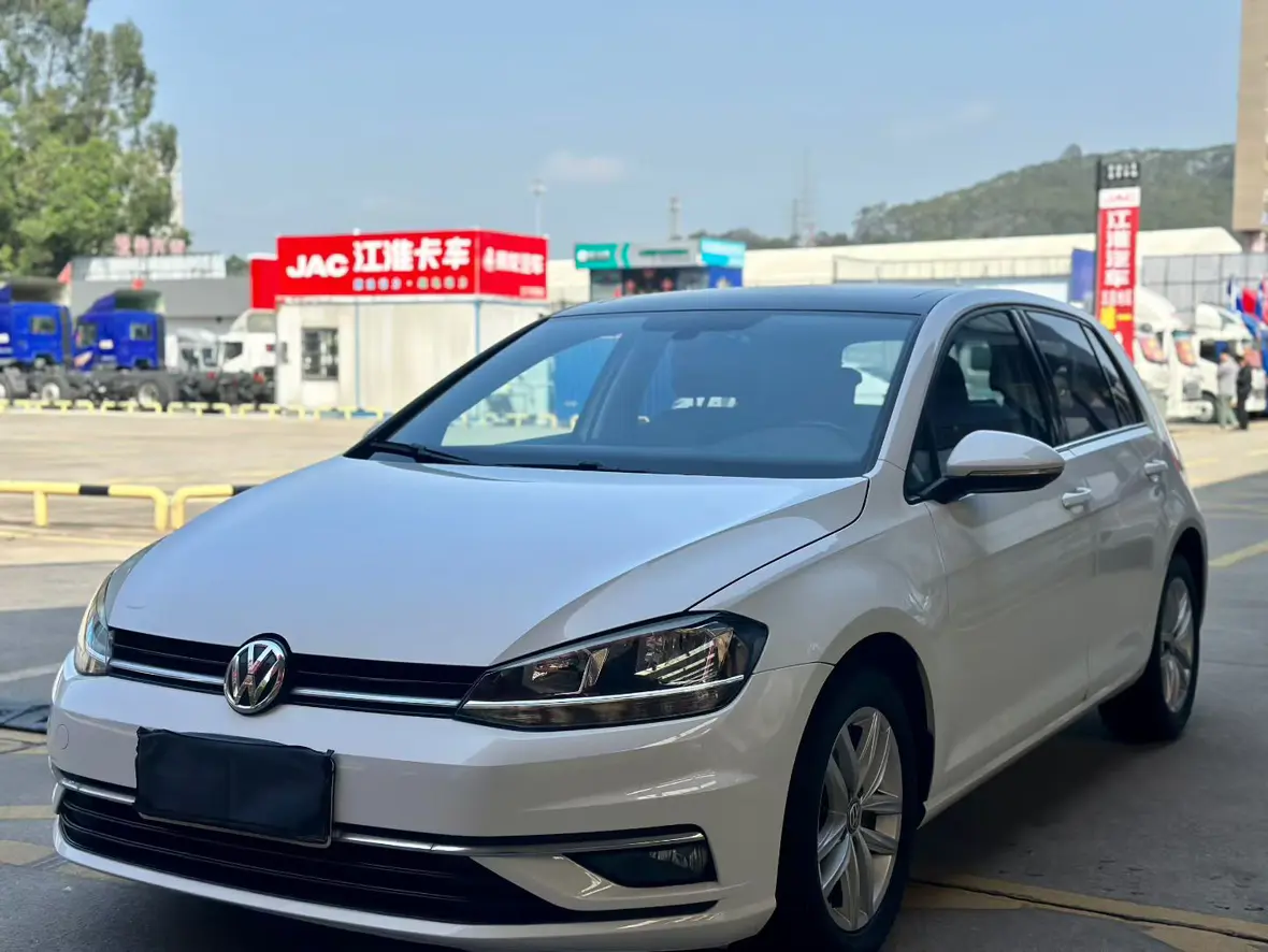 Volkswagen Golf  из Китая