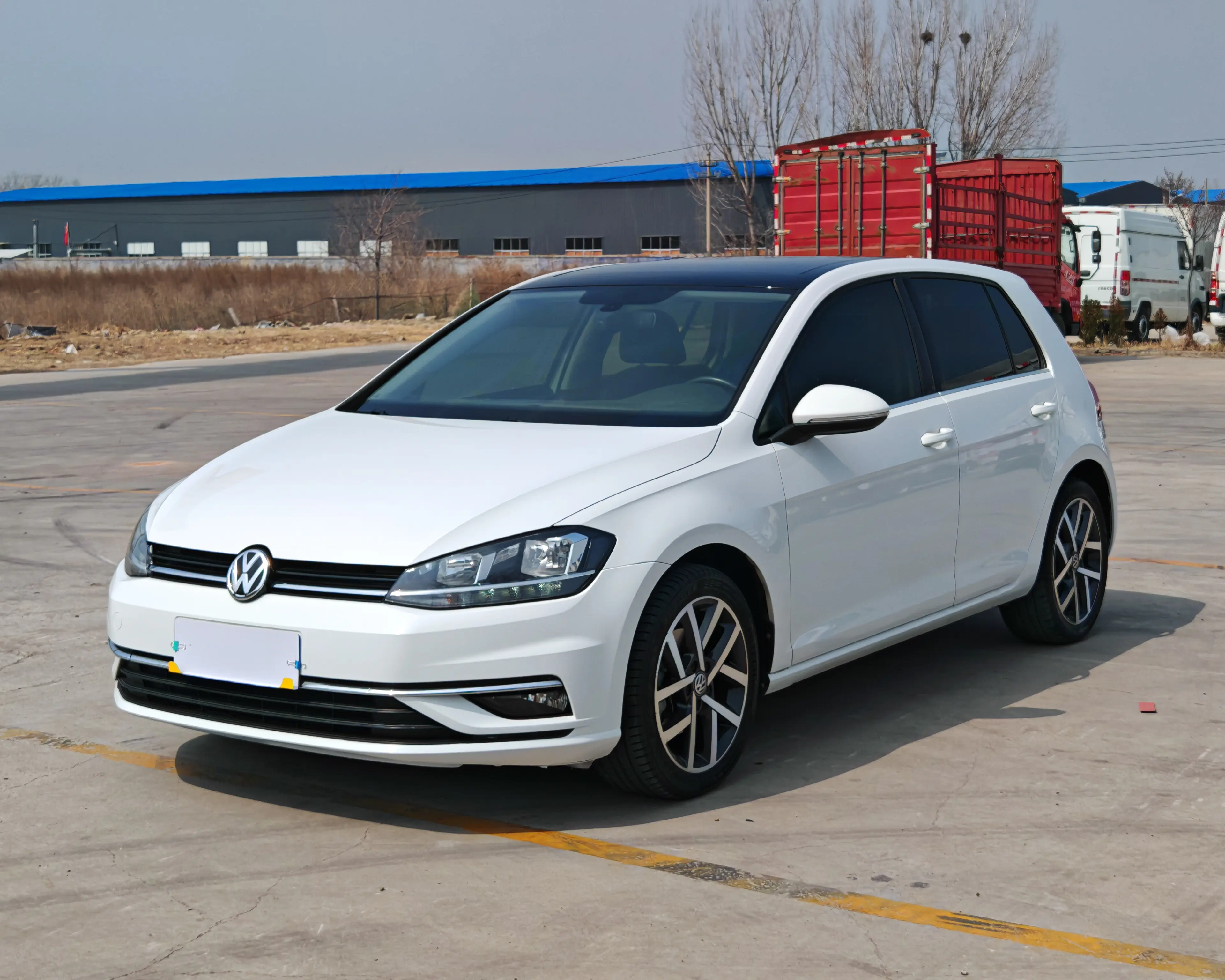 Volkswagen Golf  из Китая