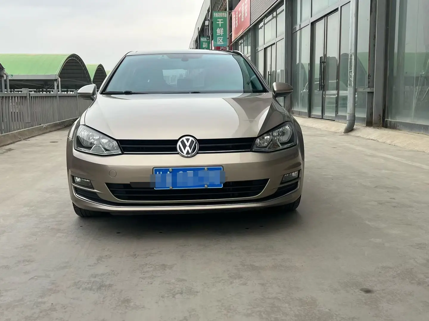 Volkswagen Golf  из Китая