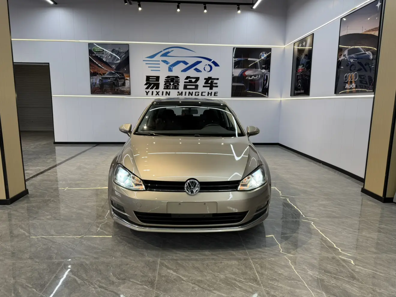 Volkswagen Golf  из Китая
