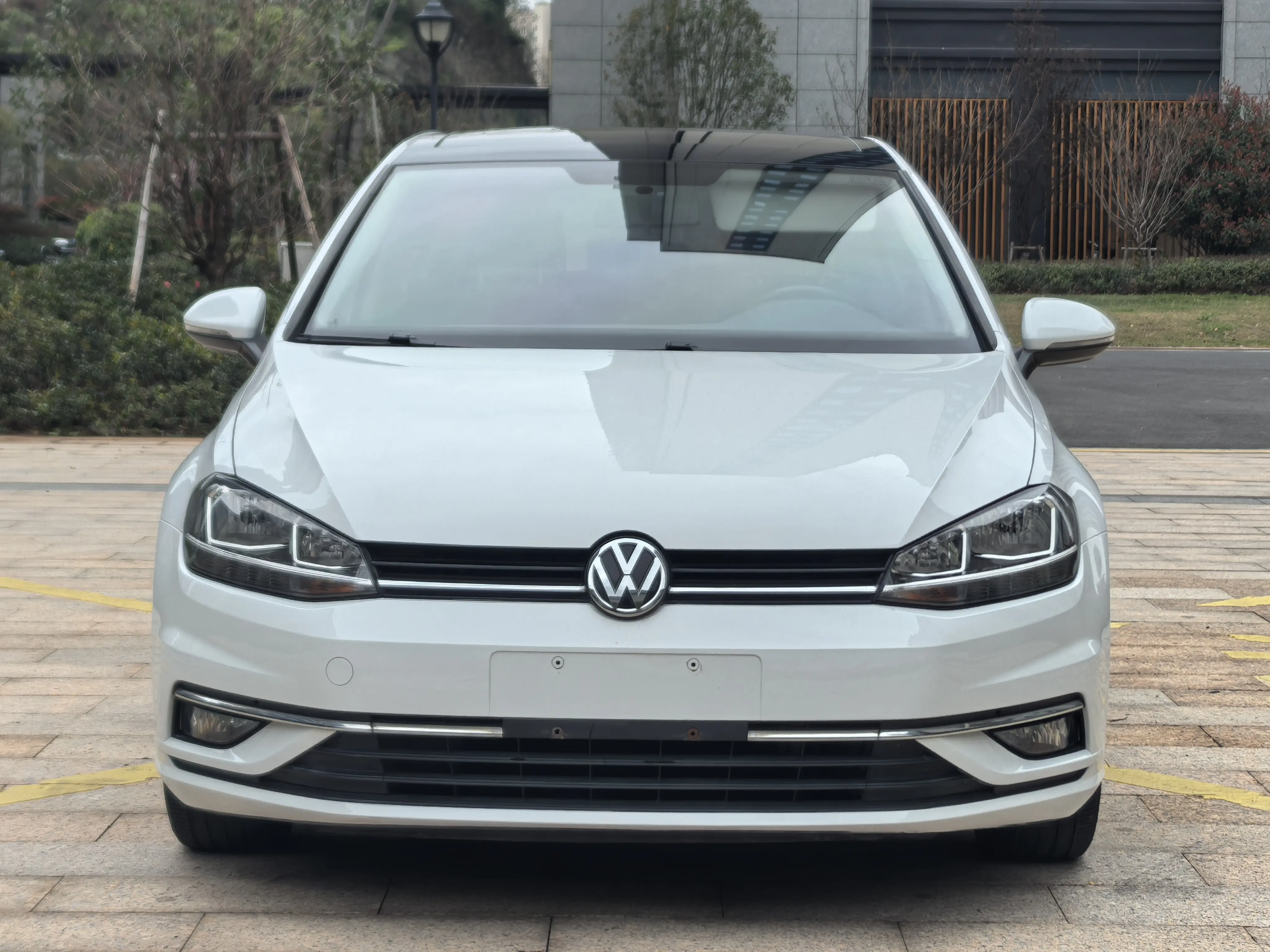 Volkswagen Golf  из Китая