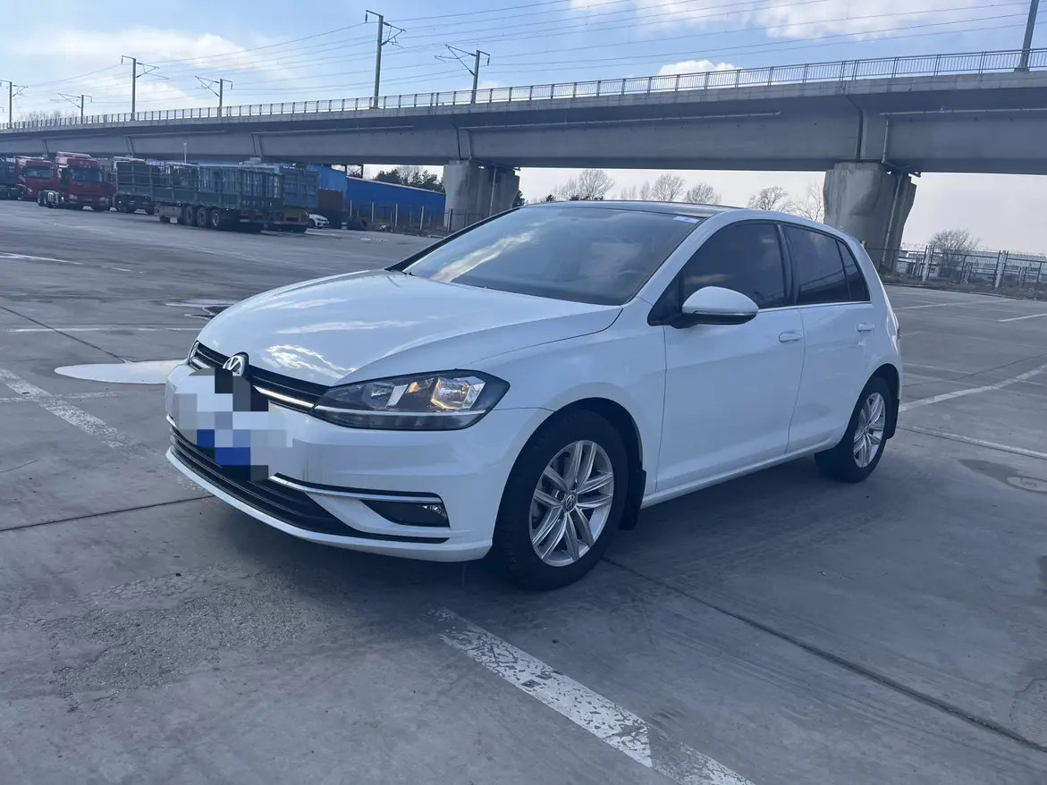 Volkswagen Golf  из Китая