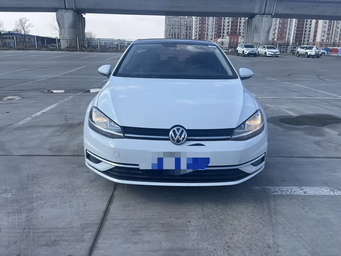 Volkswagen Golf  из Китая