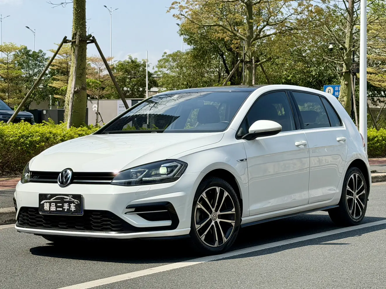 Volkswagen Golf  из Китая