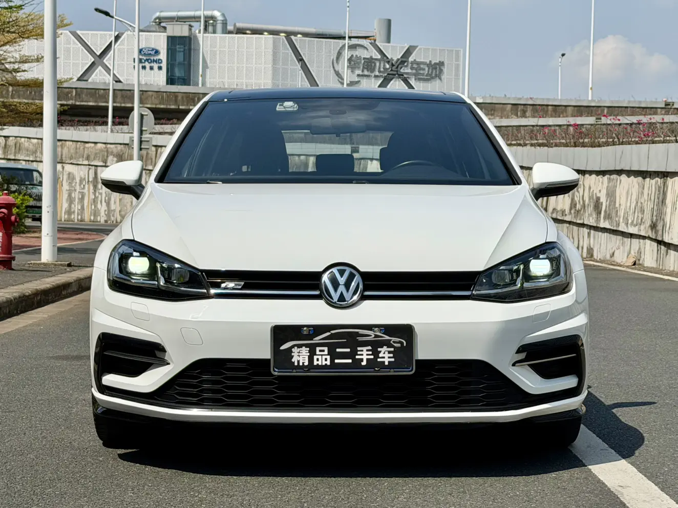 Volkswagen Golf  из Китая
