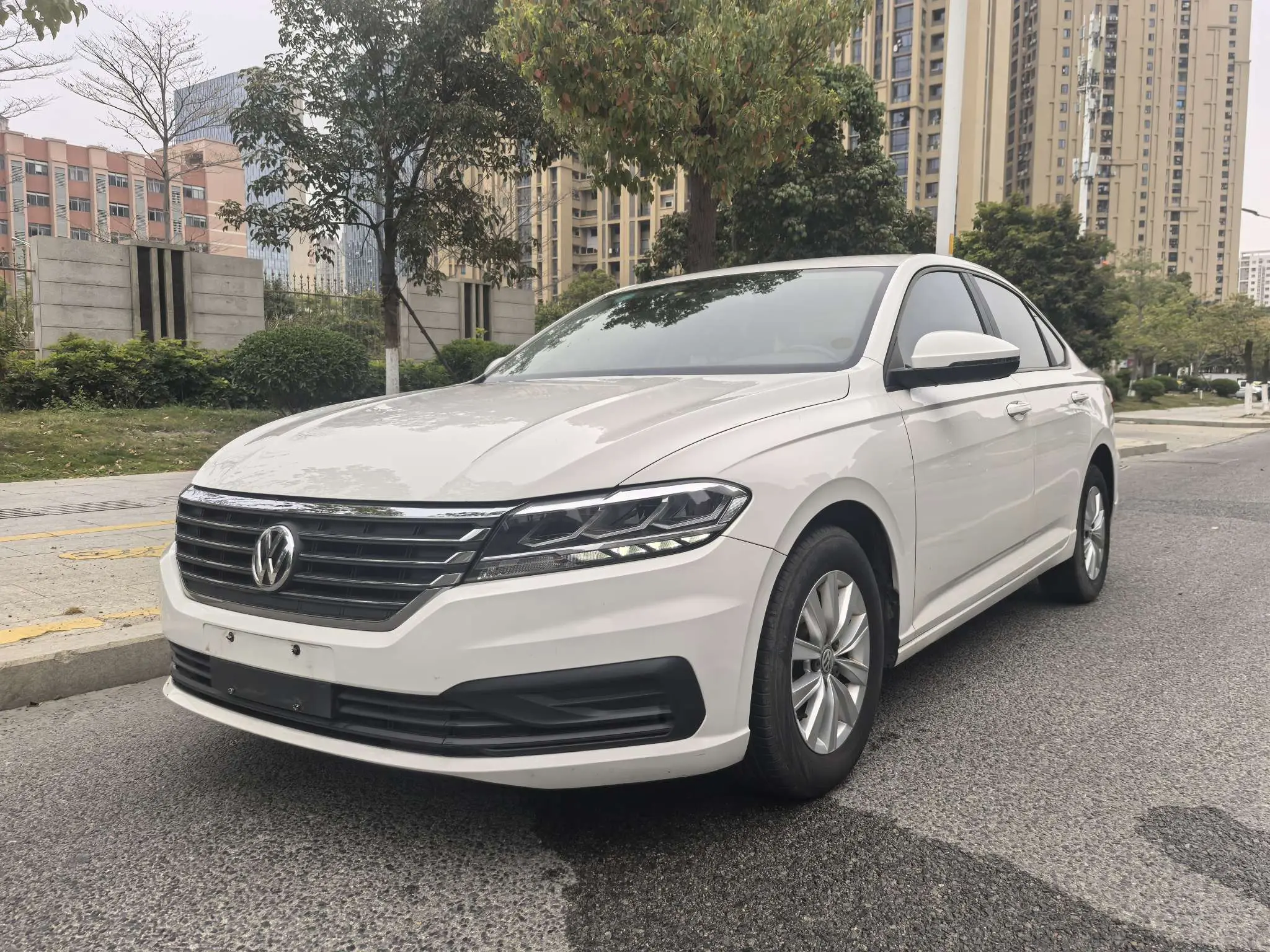 Volkswagen Lavida  из Китая