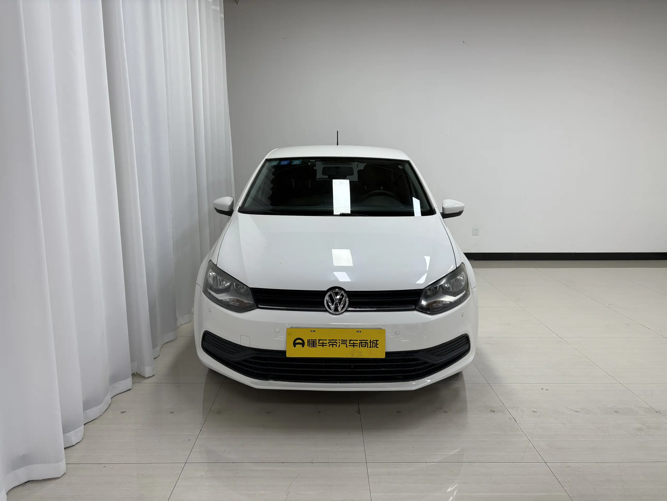 Volkswagen Polo  из Китая