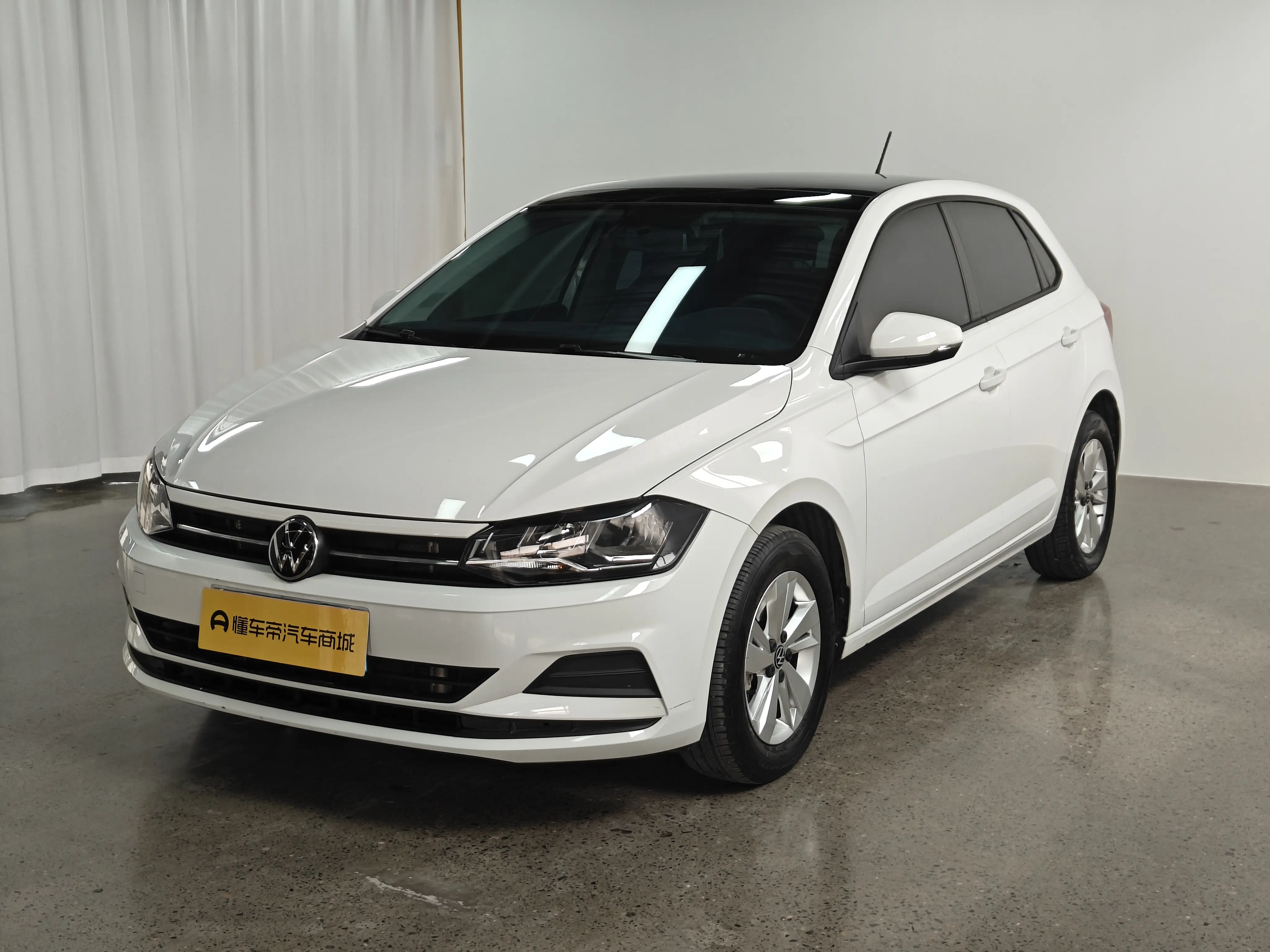 Volkswagen Polo  из Китая
