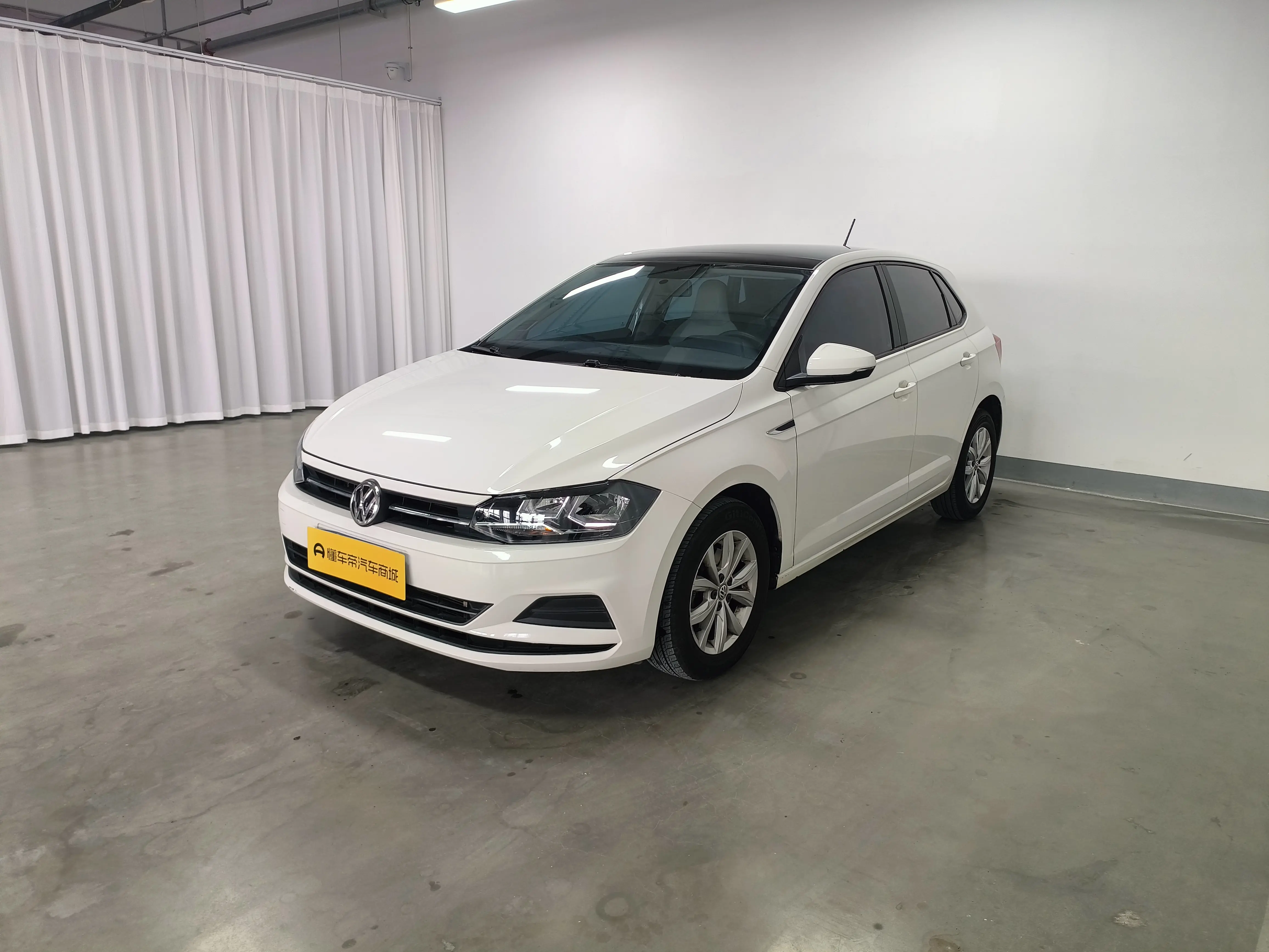 Volkswagen Polo  из Китая