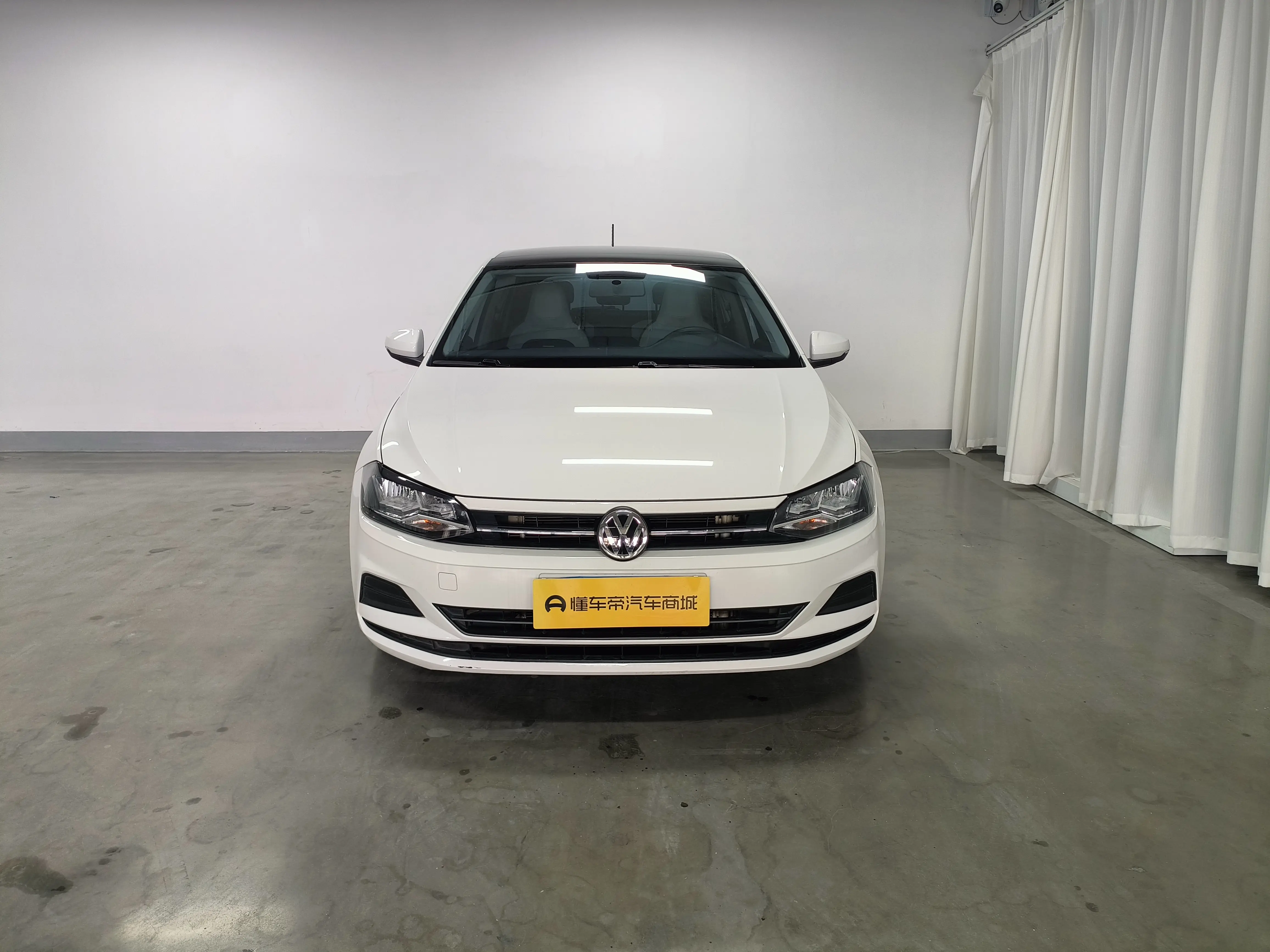 Volkswagen Polo  из Китая