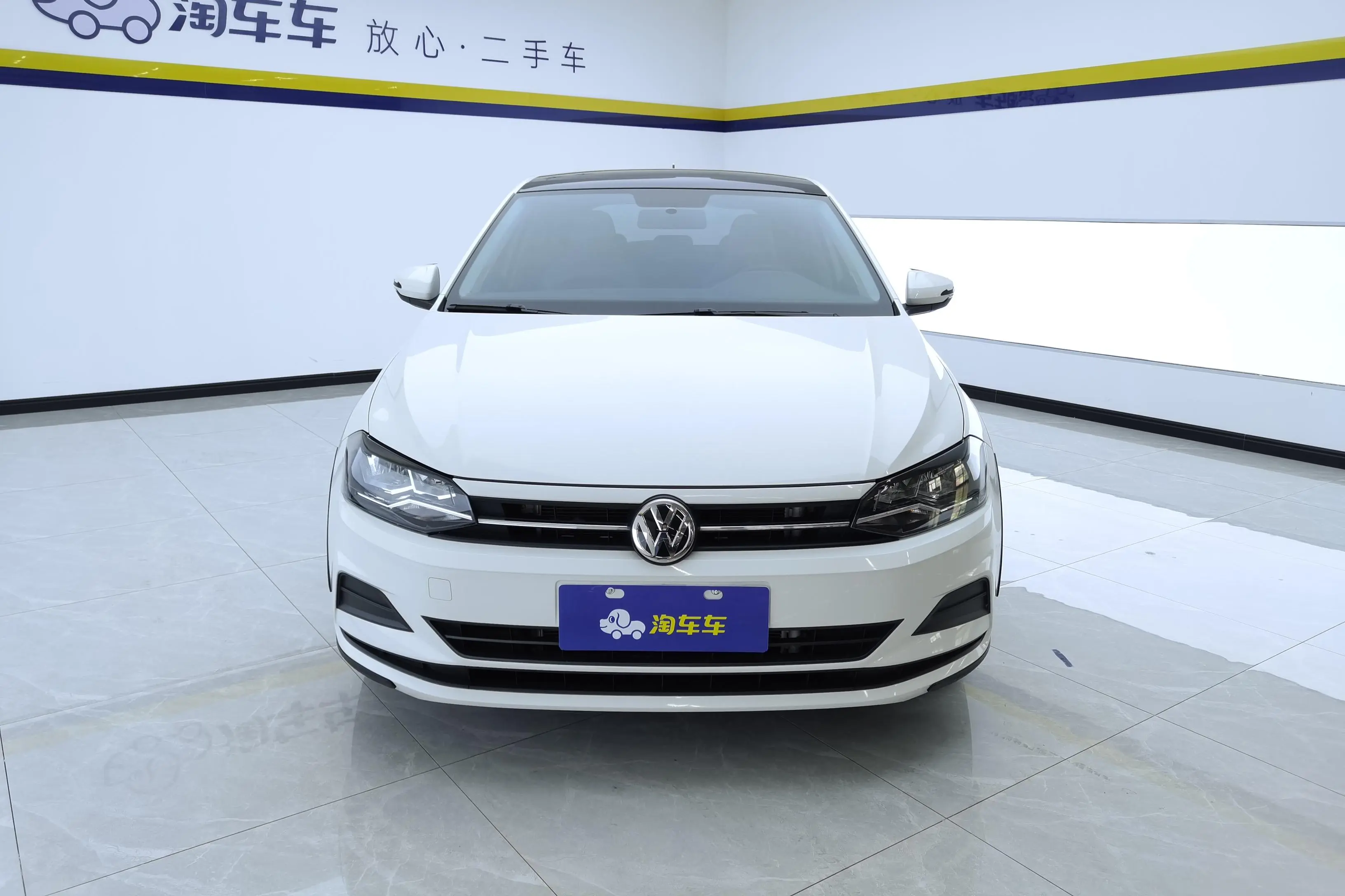 Volkswagen Polo  из Китая