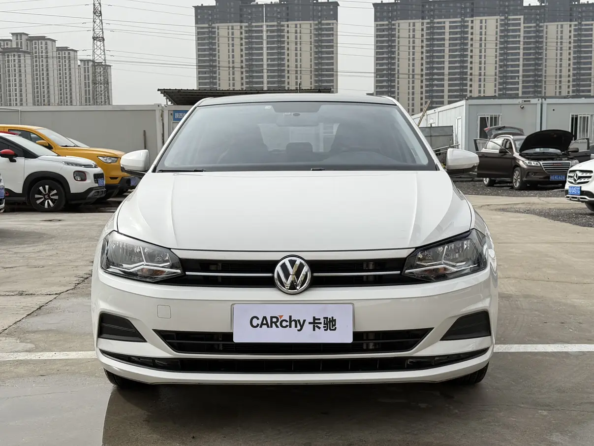 Volkswagen Polo  из Китая