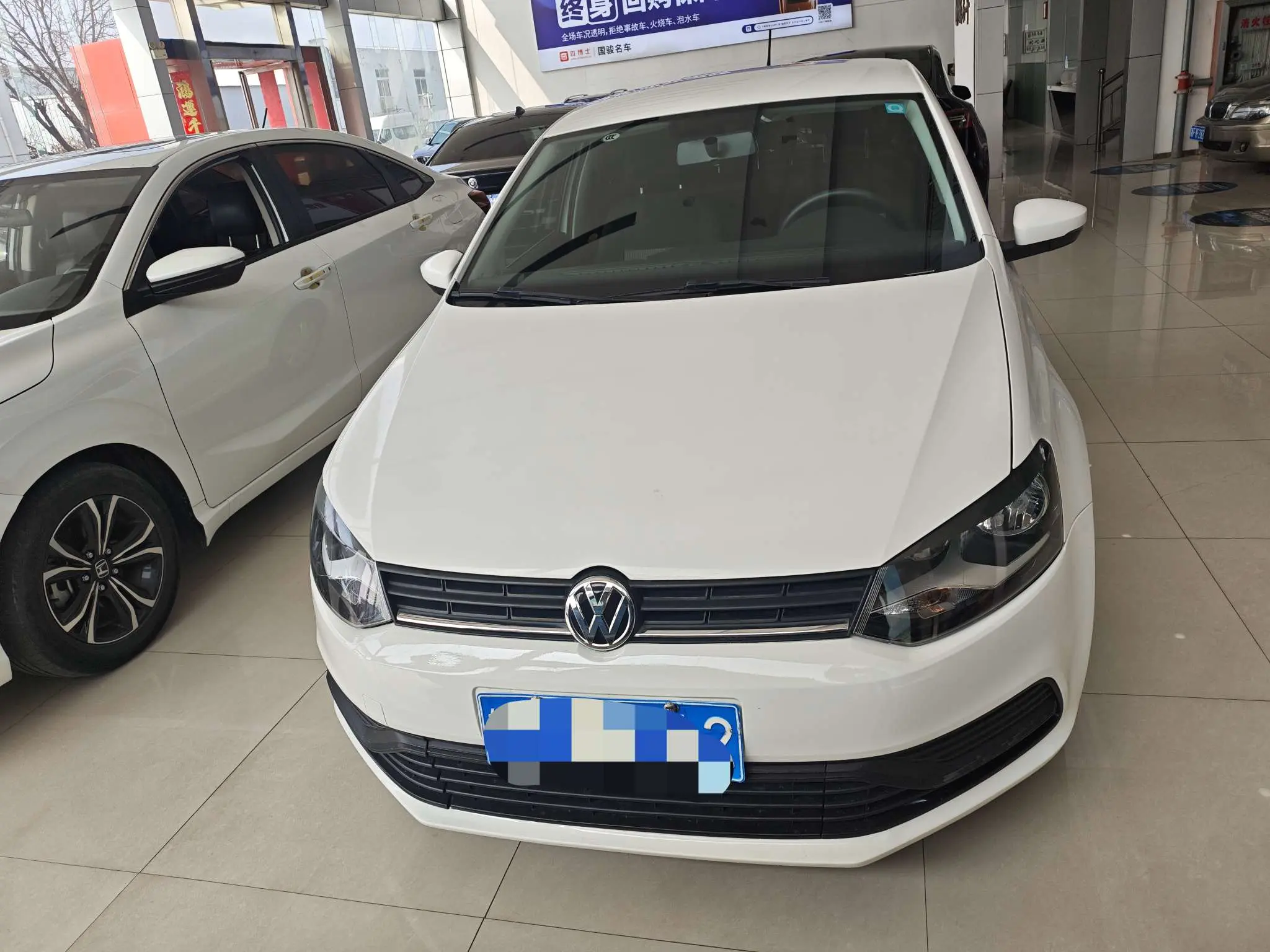 Volkswagen Polo  из Китая