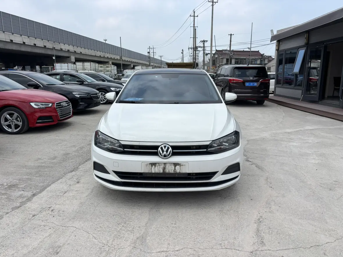 Volkswagen Polo  из Китая