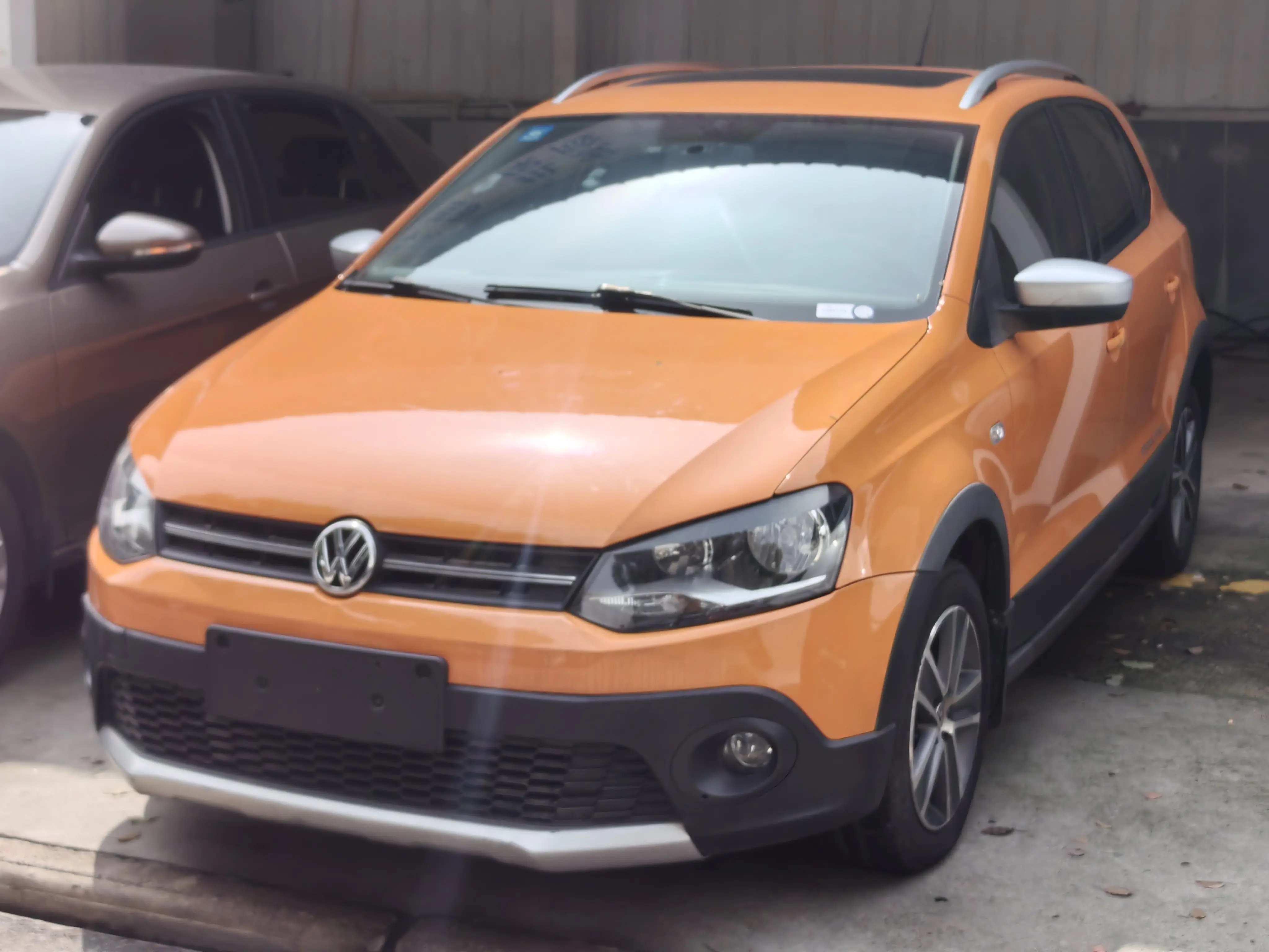 Volkswagen Polo  из Китая