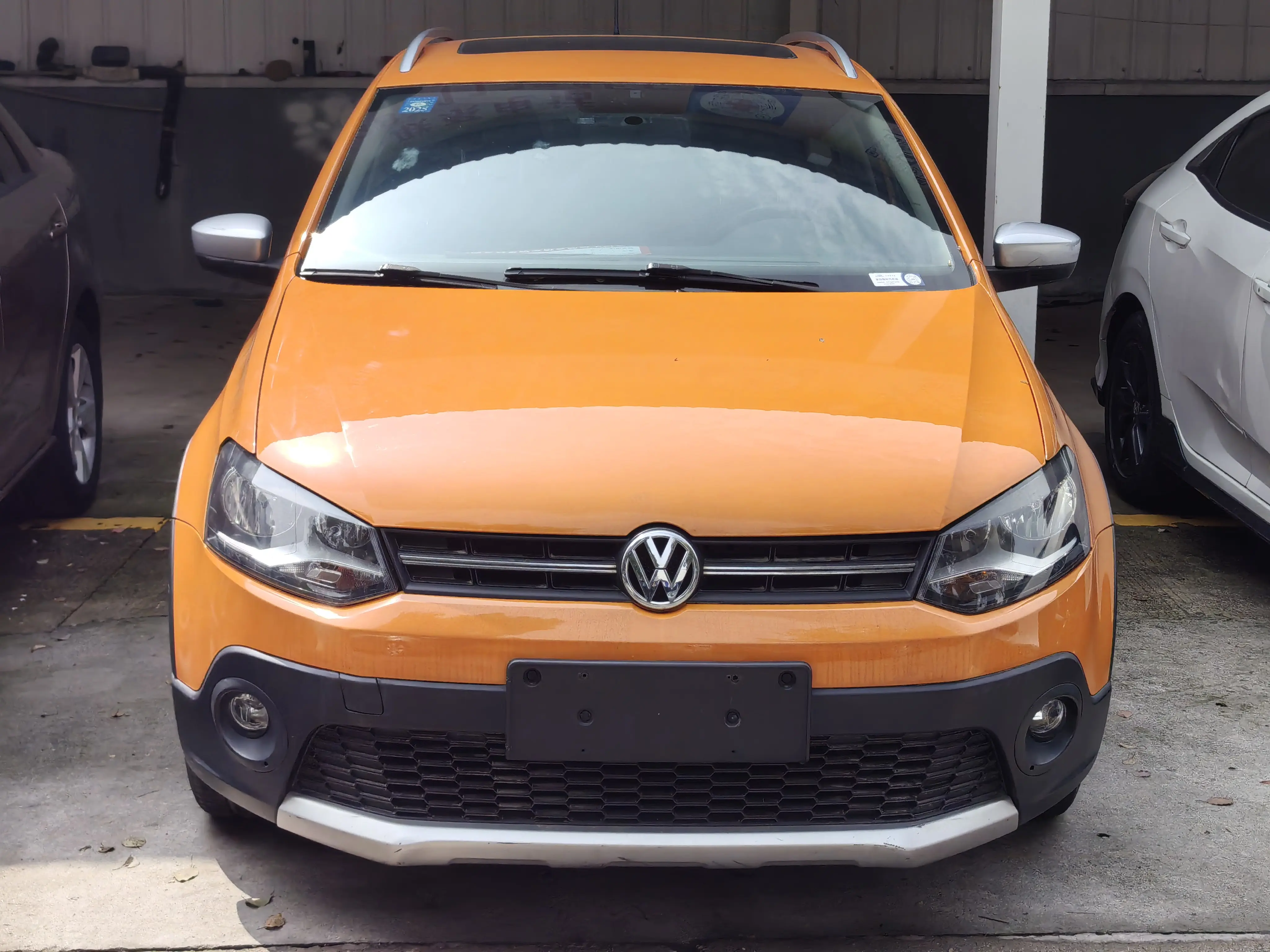 Volkswagen Polo  из Китая