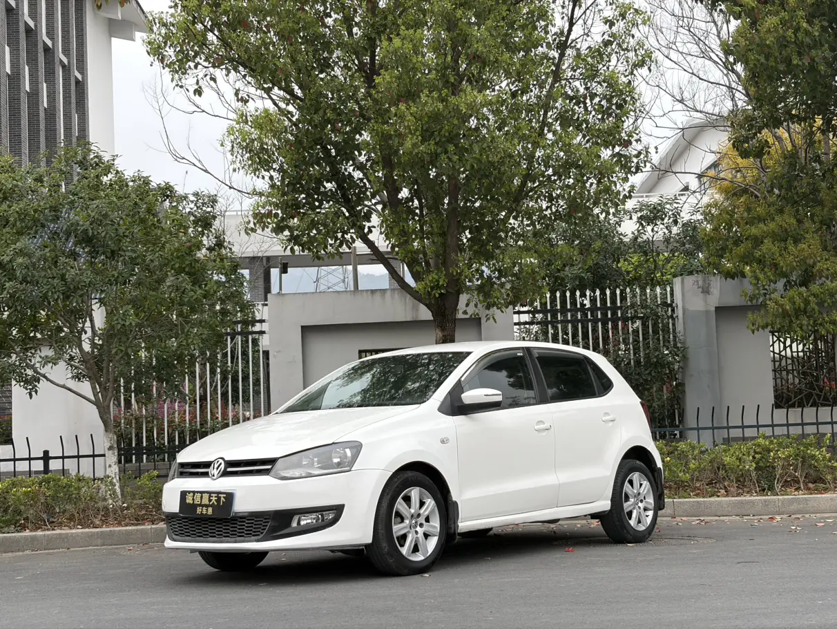 Volkswagen Polo  из Китая
