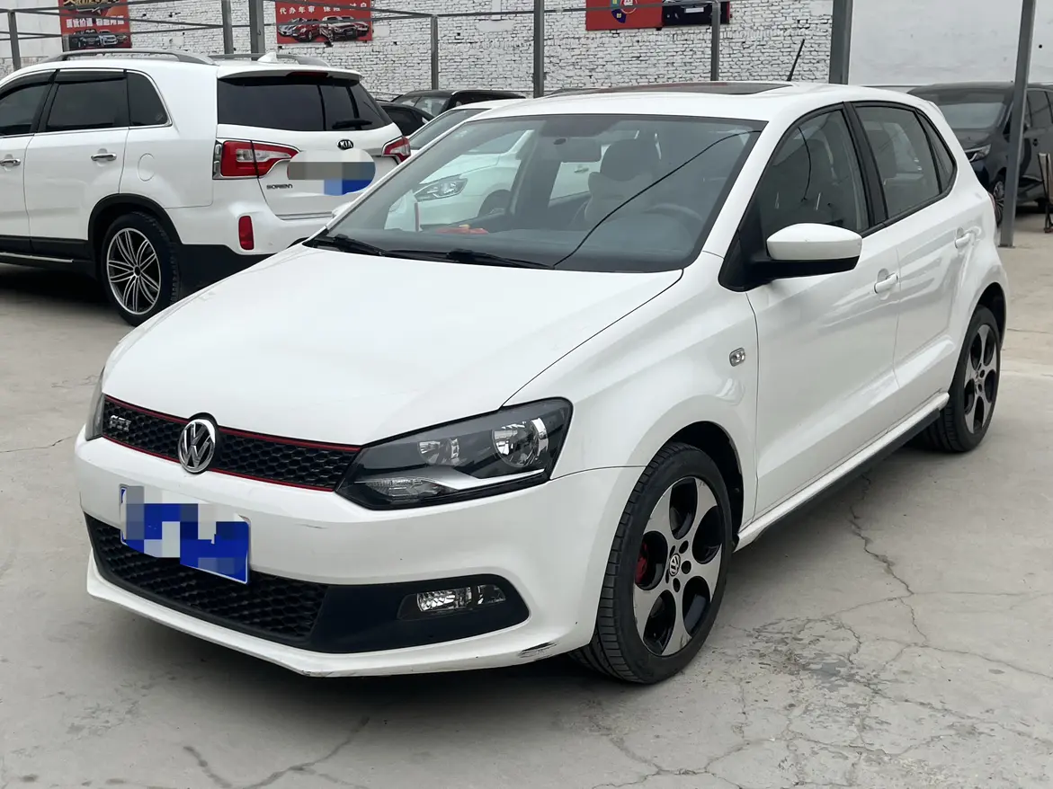 Volkswagen Polo  из Китая