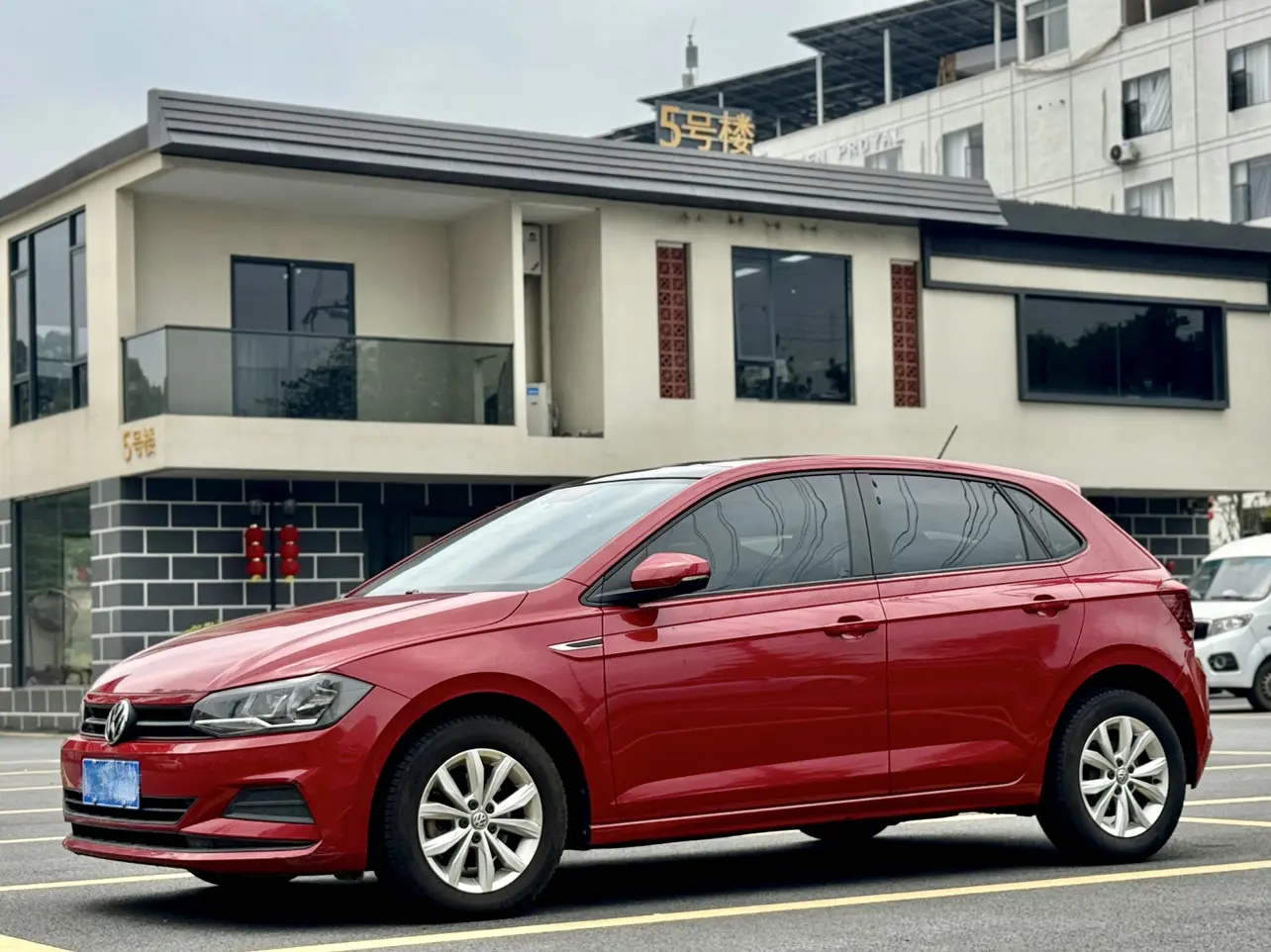 Volkswagen Polo  из Китая