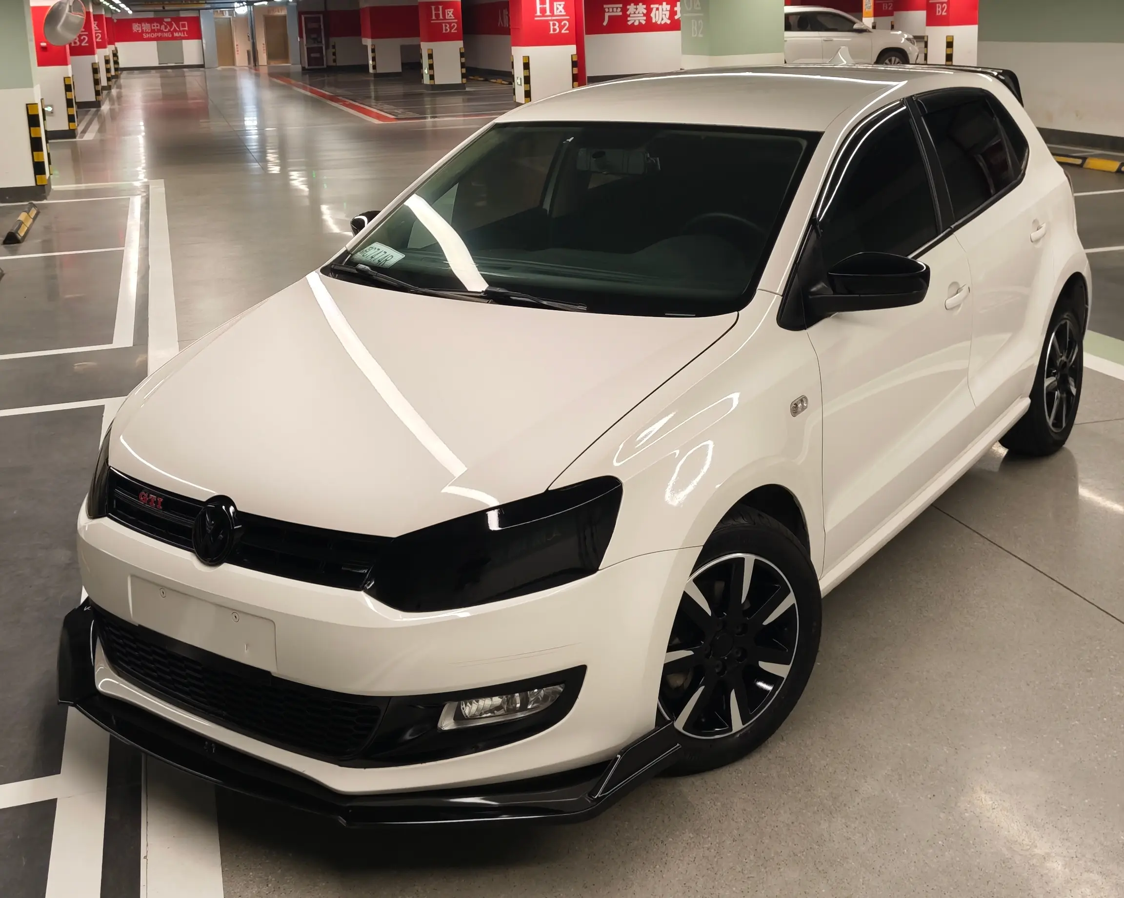 Volkswagen Polo  из Китая