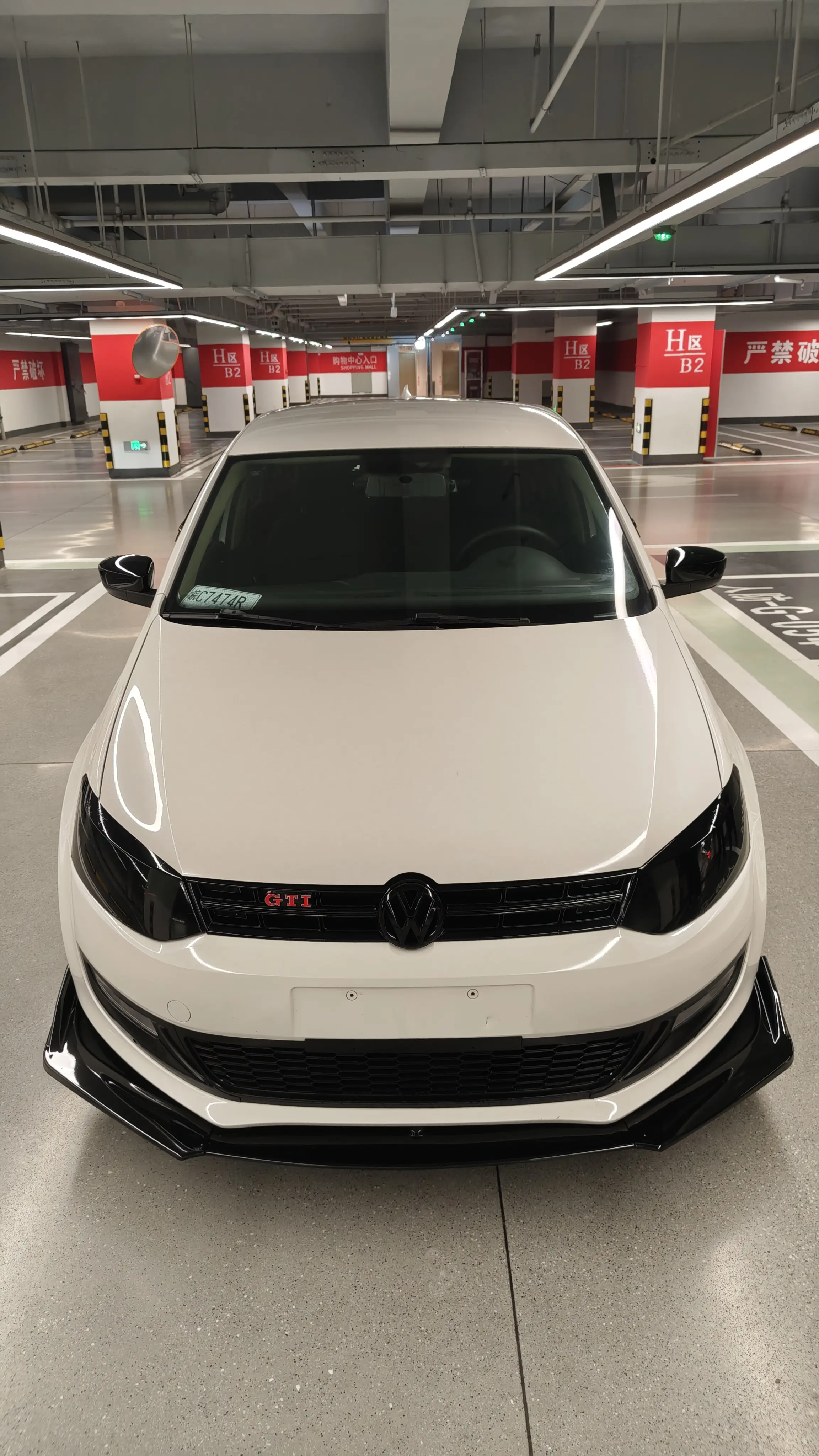 Volkswagen Polo  из Китая