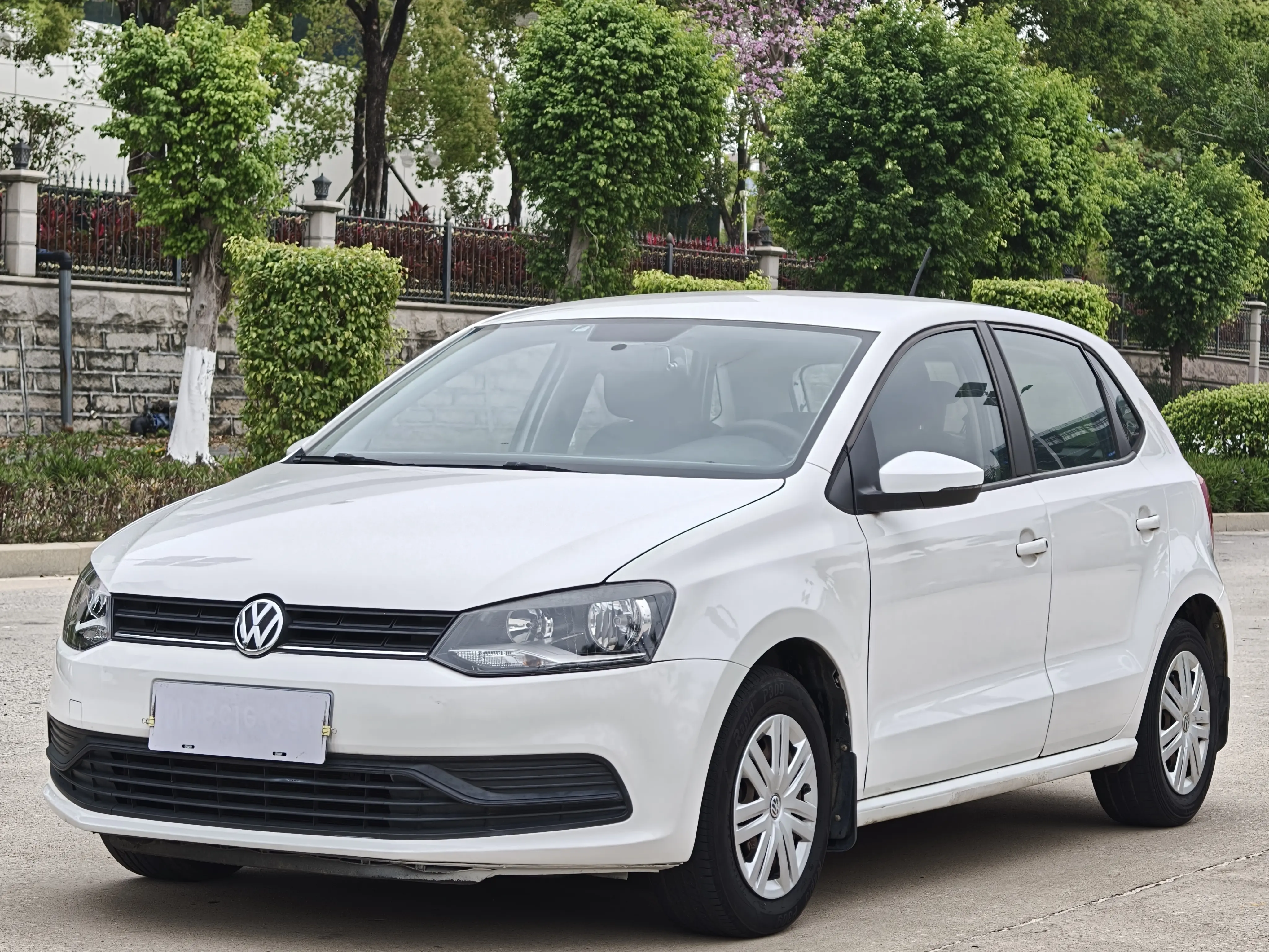 Volkswagen Polo  из Китая