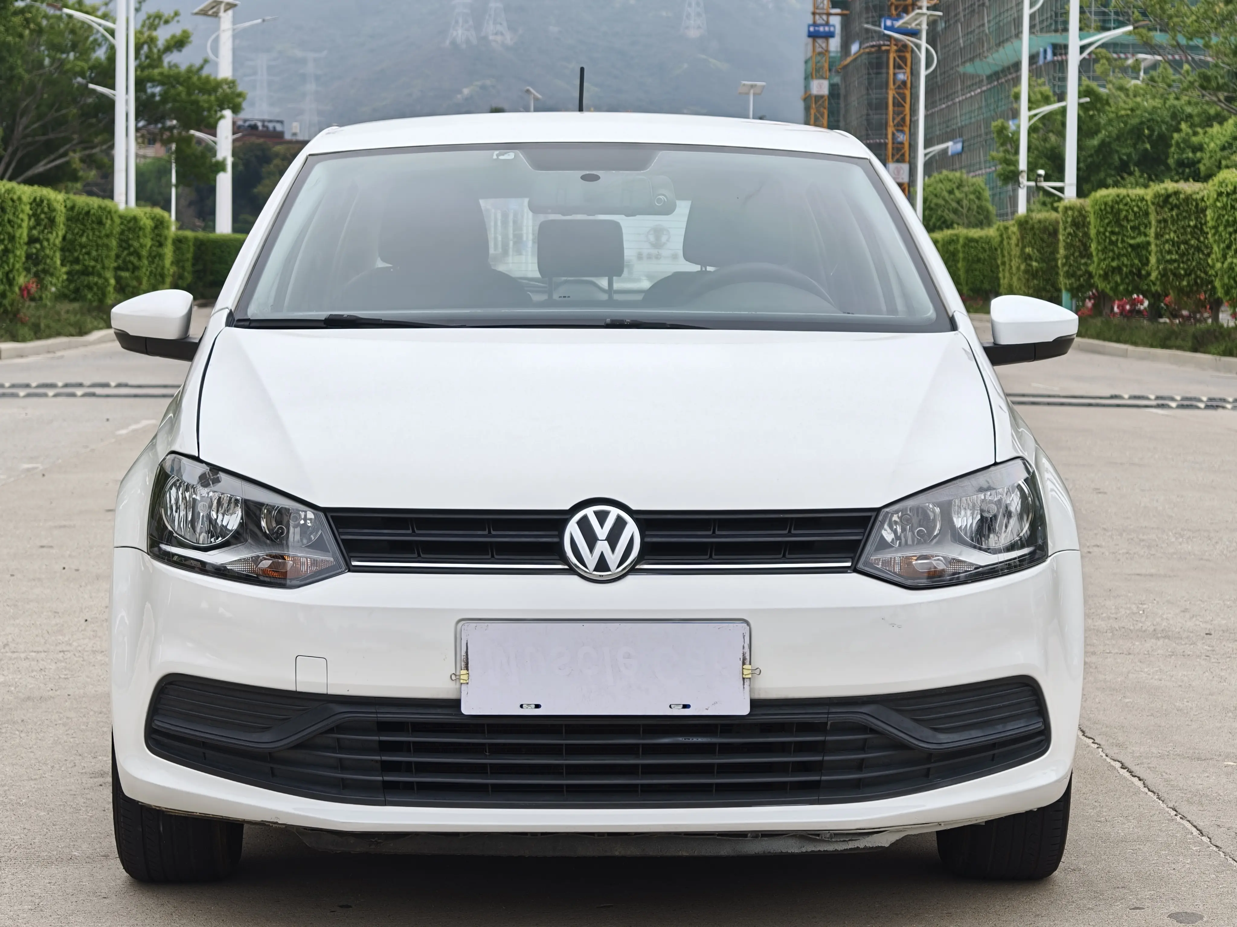 Volkswagen Polo  из Китая